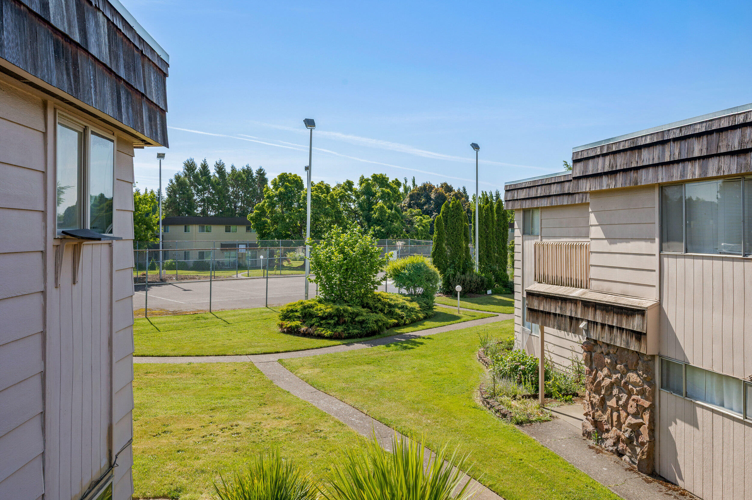 2727 Gateway Street, APT 18