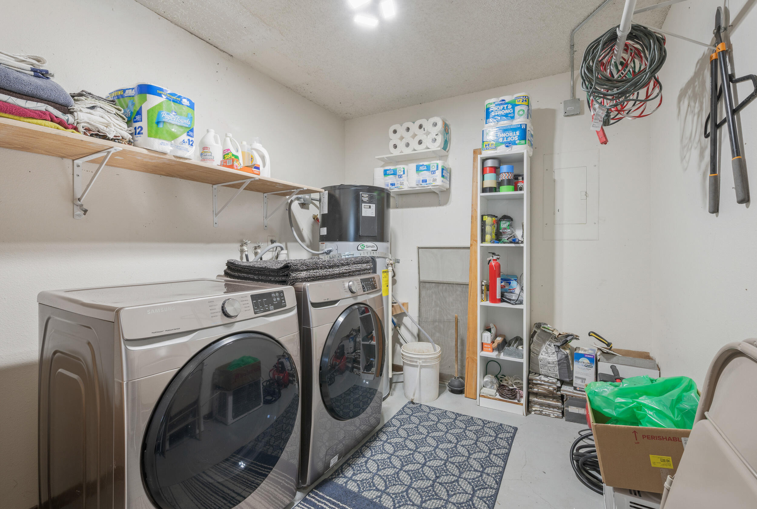 2727 Gateway Street, APT 18