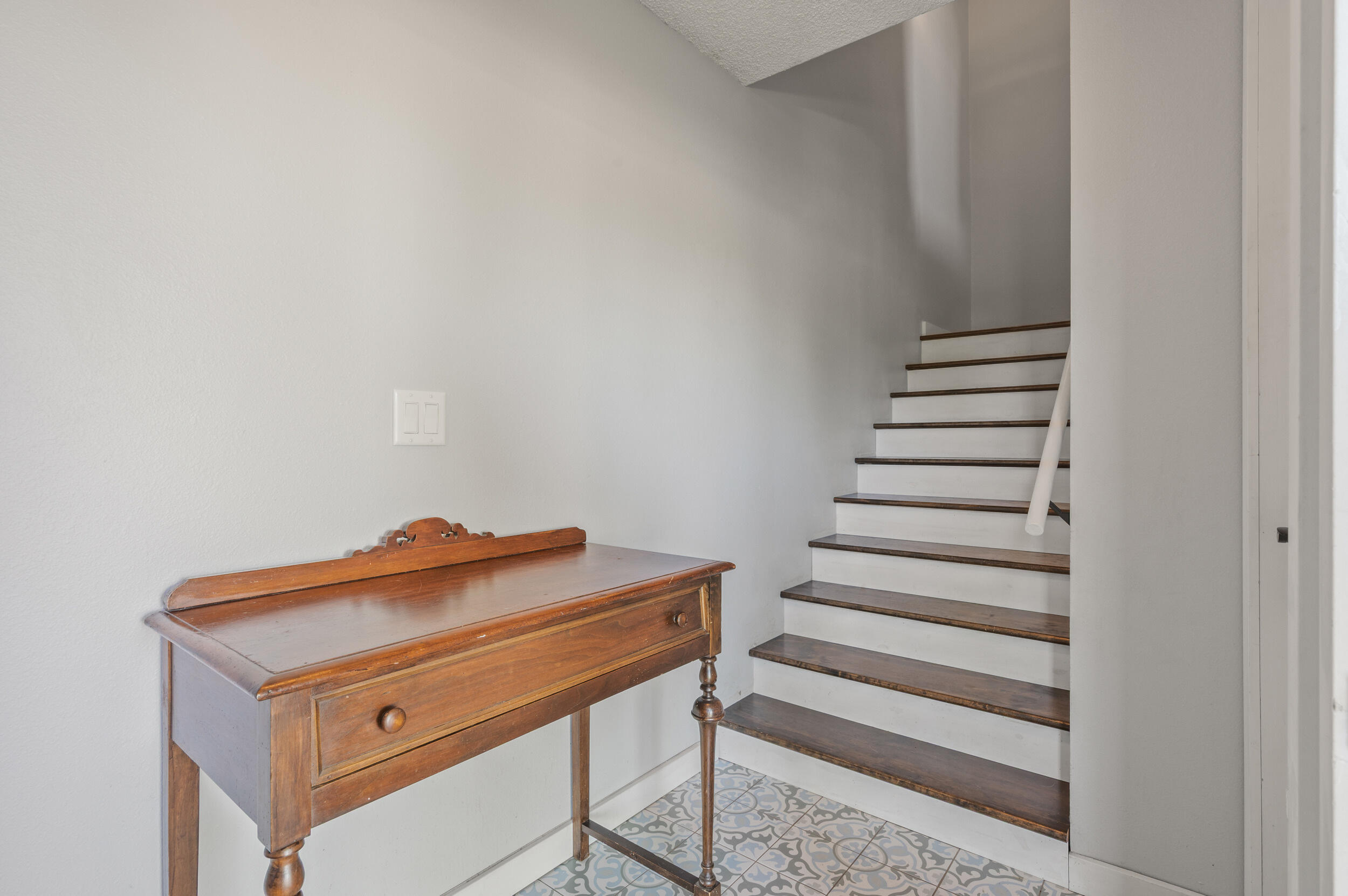 2727 Gateway Street, APT 18
