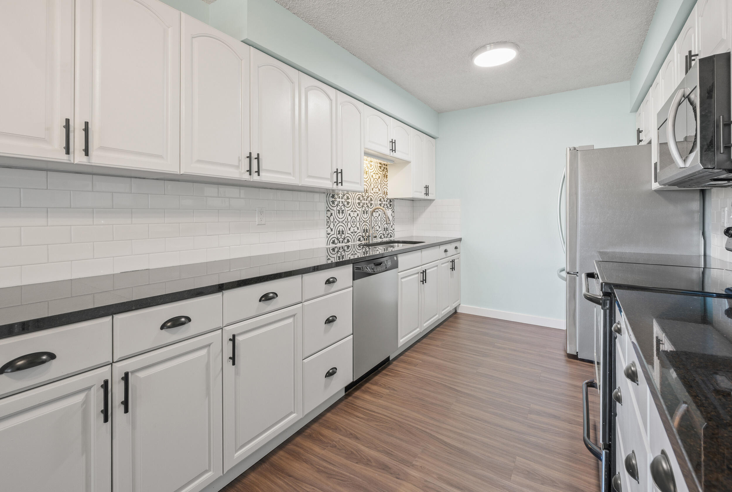 2727 Gateway Street, APT 18
