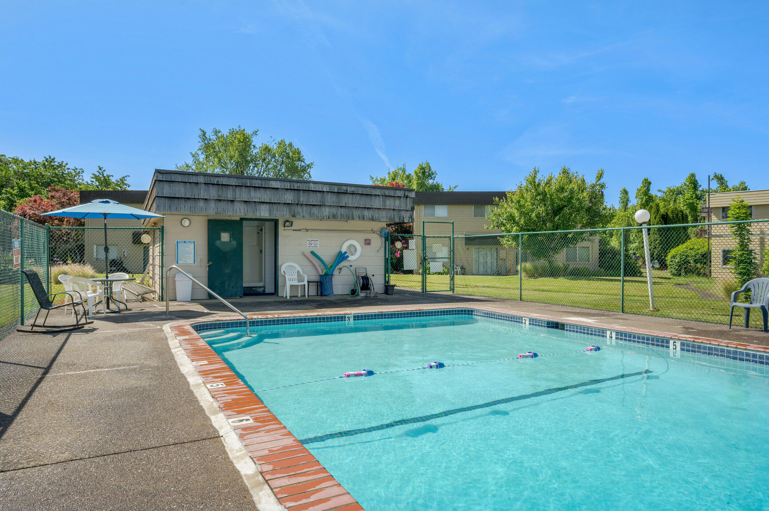 2727 Gateway Street, APT 18