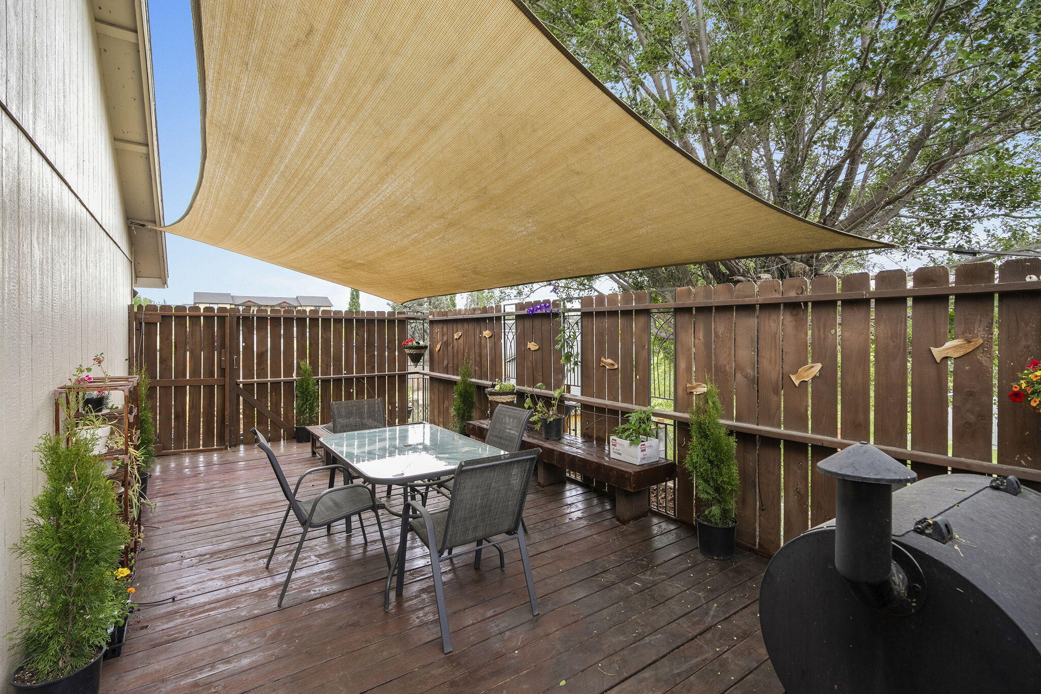 552 SW Lincoln Street