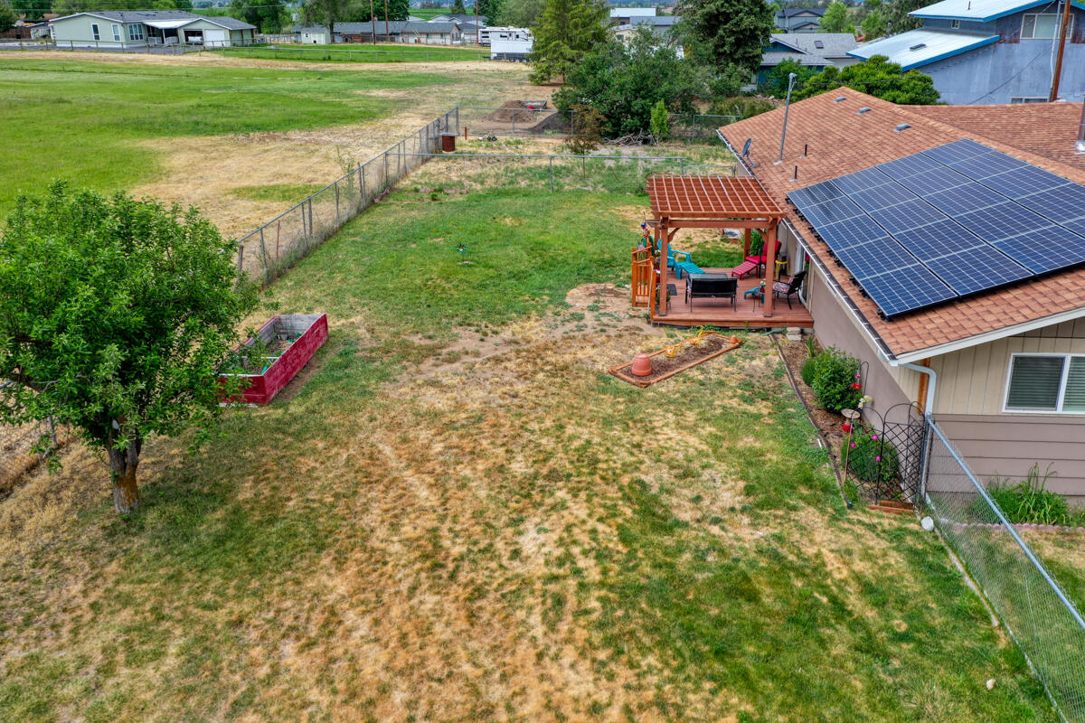 566 NW McDonald Road