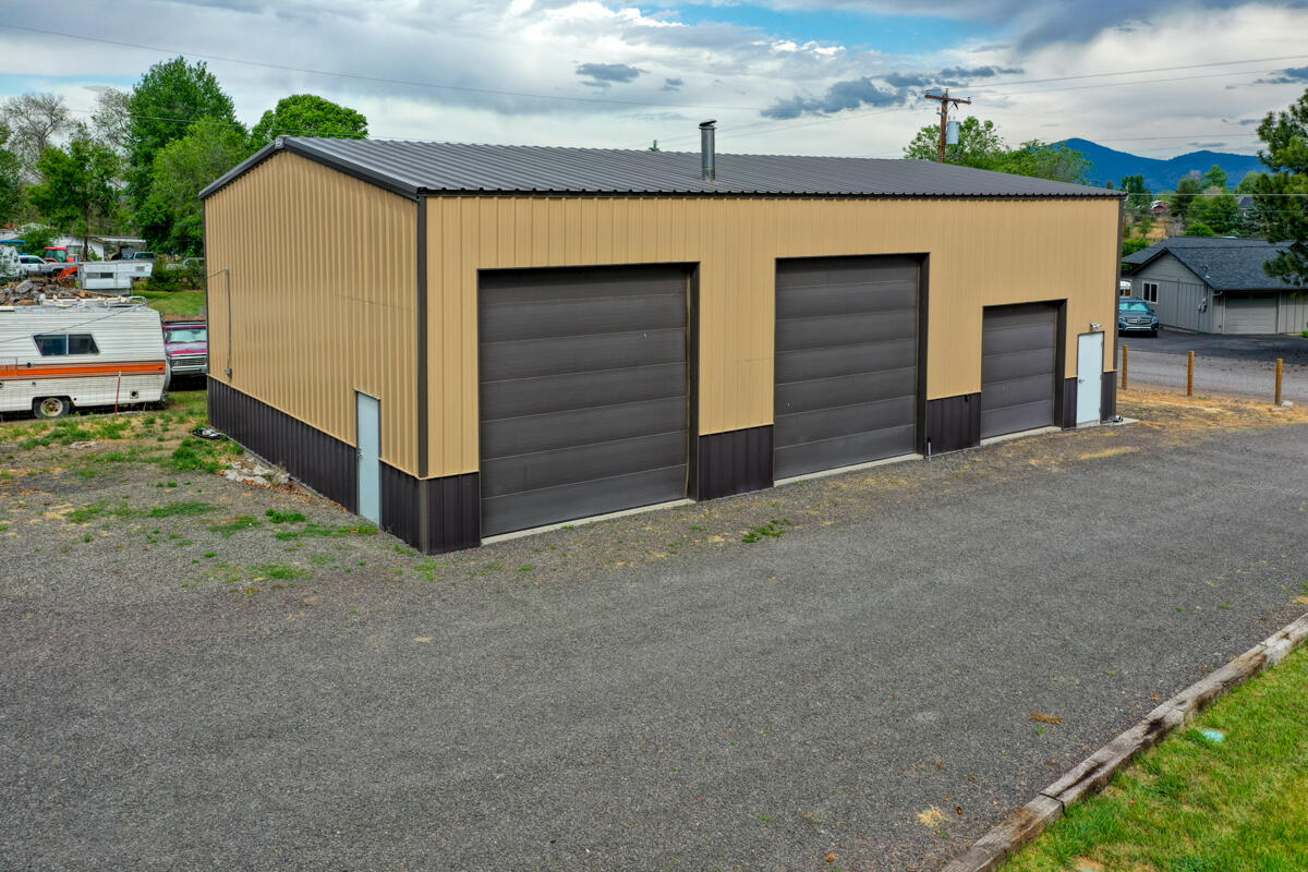 566 NW McDonald Road