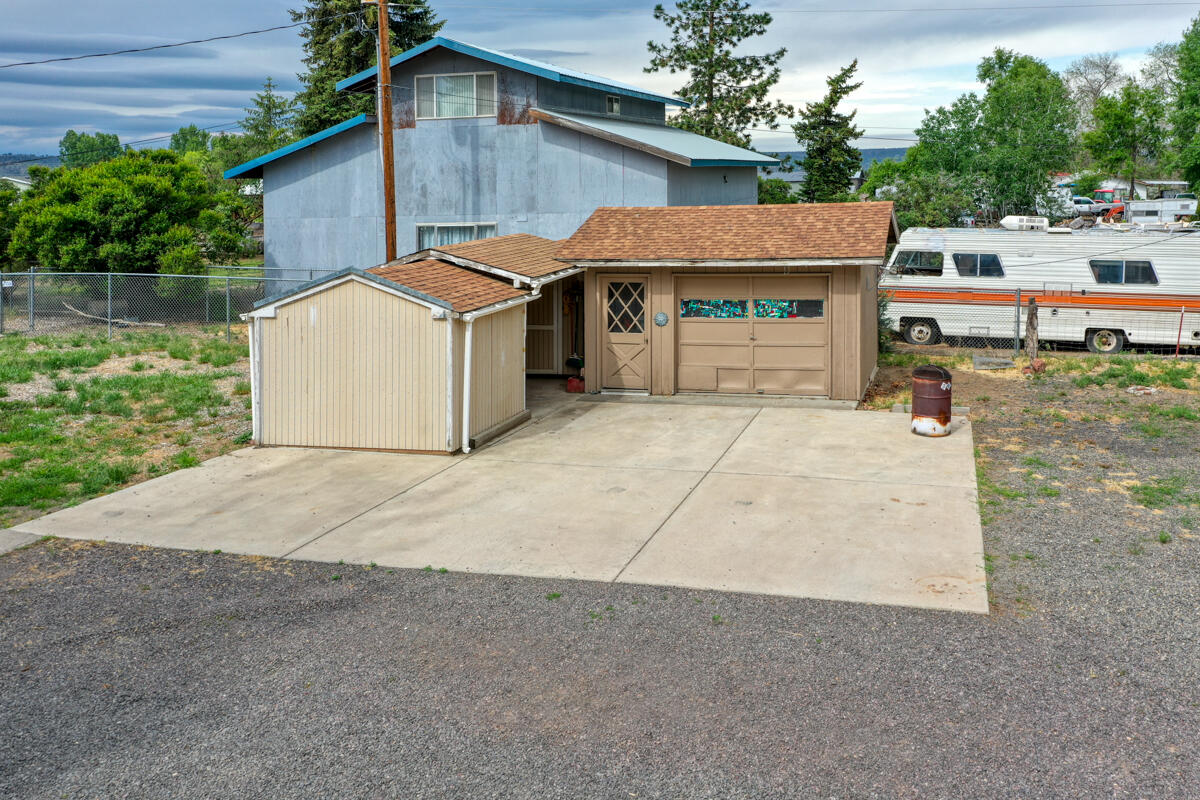 566 NW McDonald Road
