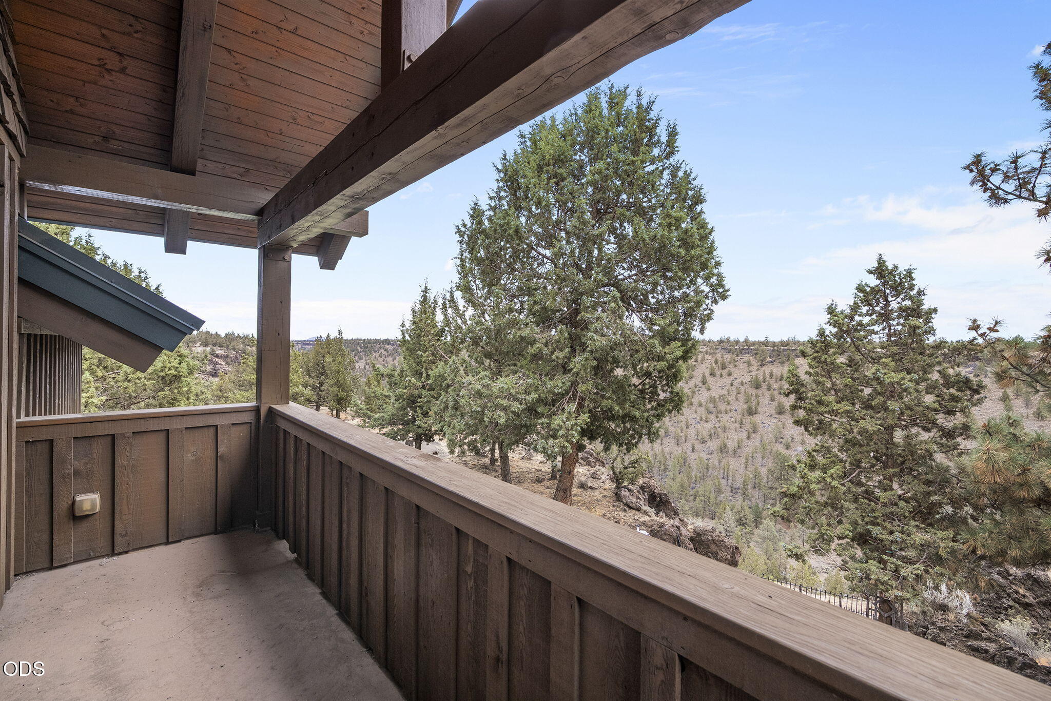 18495 Crawford Trail