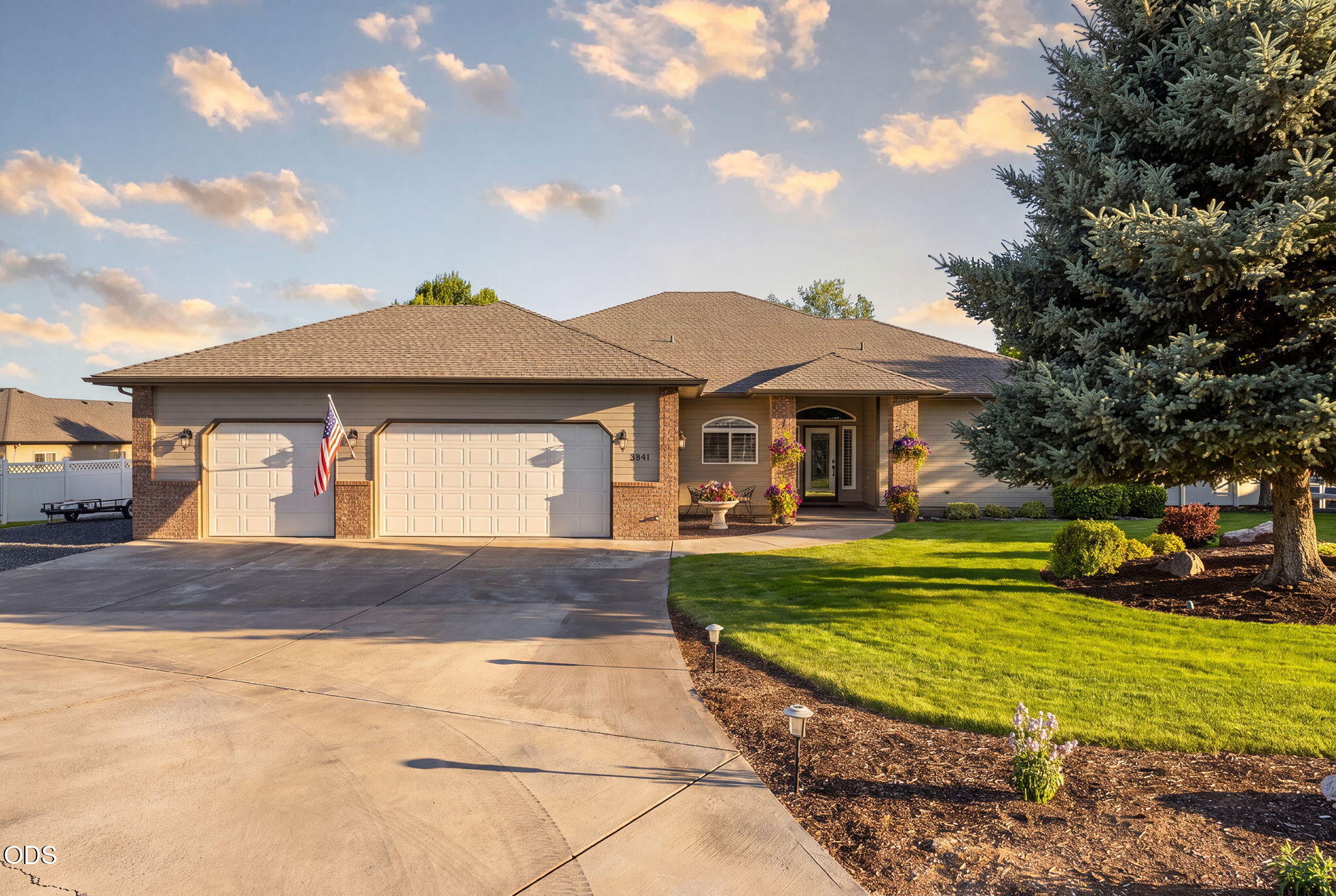 3091 NW West Hills Loop