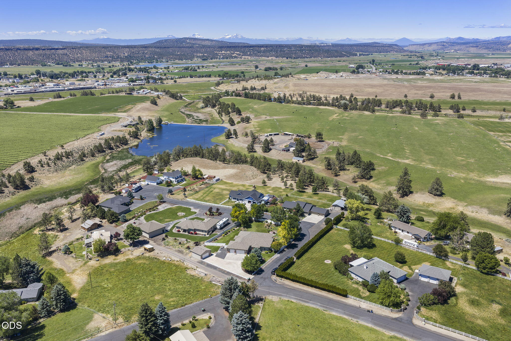 3091 NW West Hills Loop