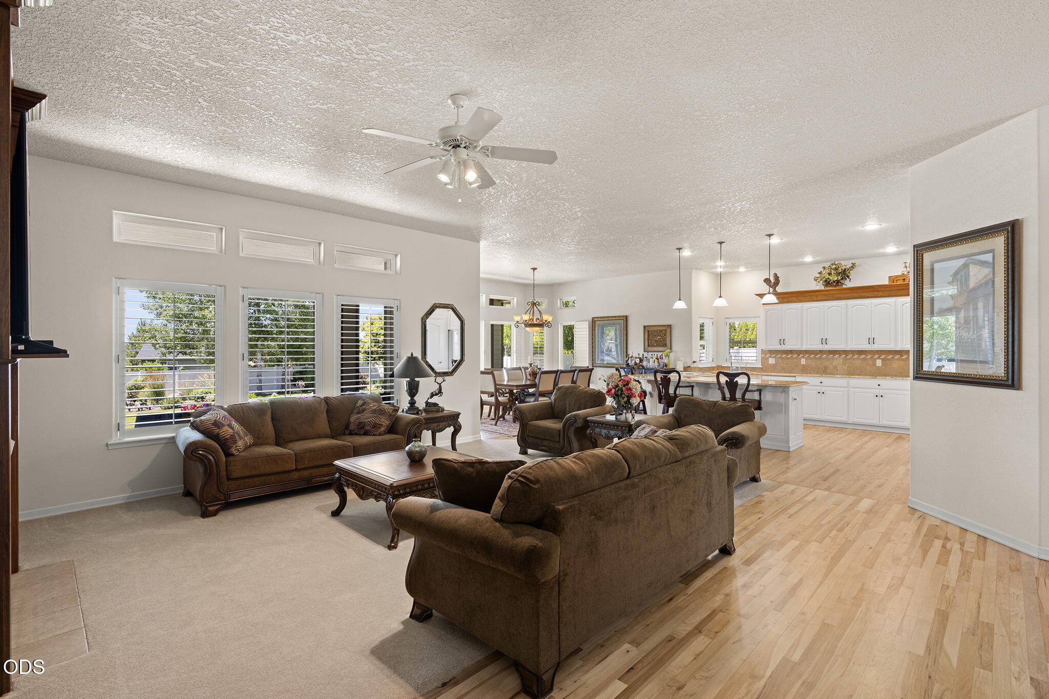 3091 NW West Hills Loop