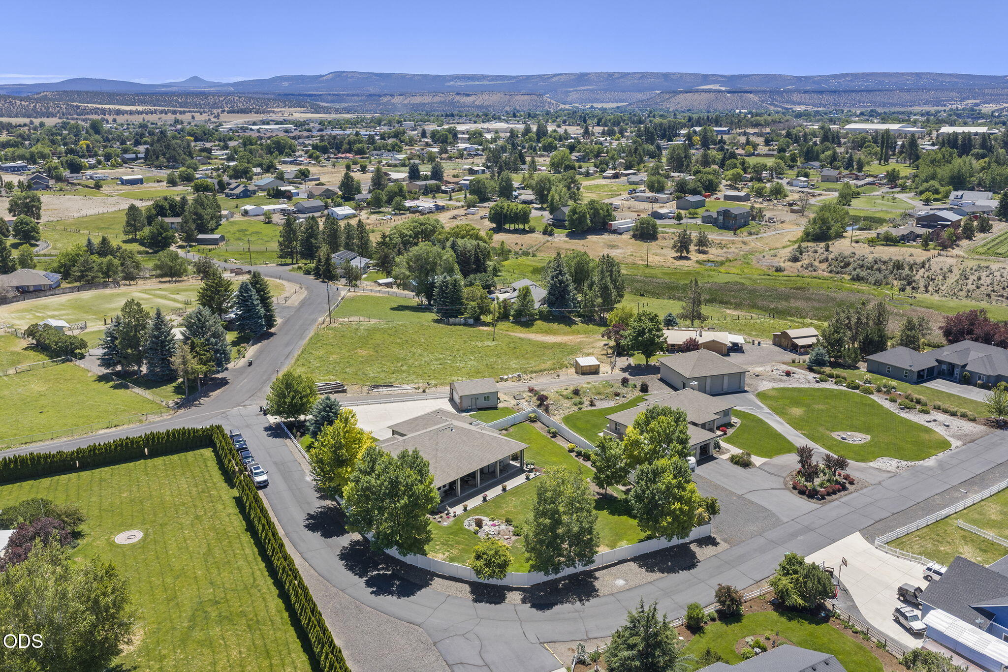 3091 NW West Hills Loop