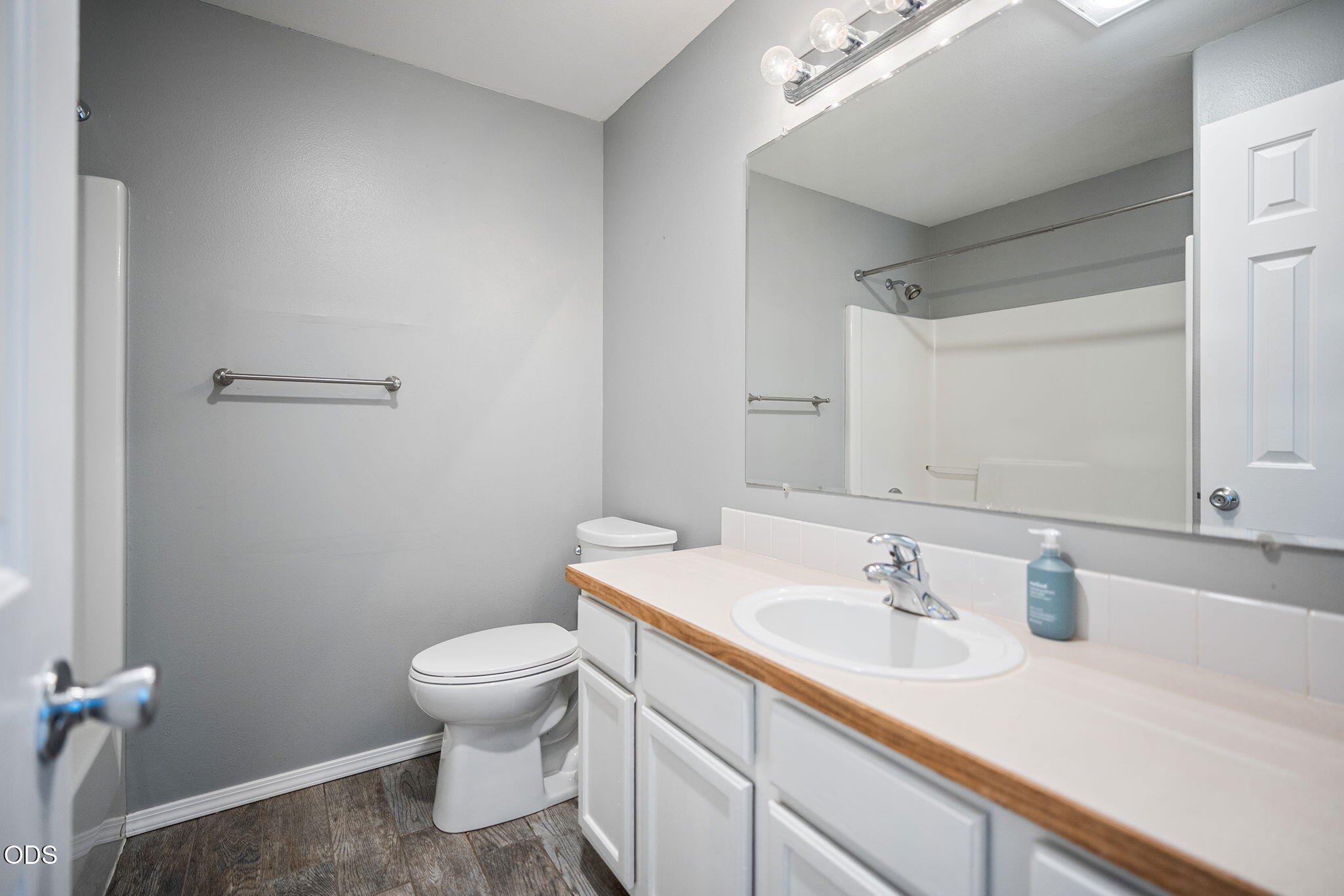 1215 SW 32nd Court