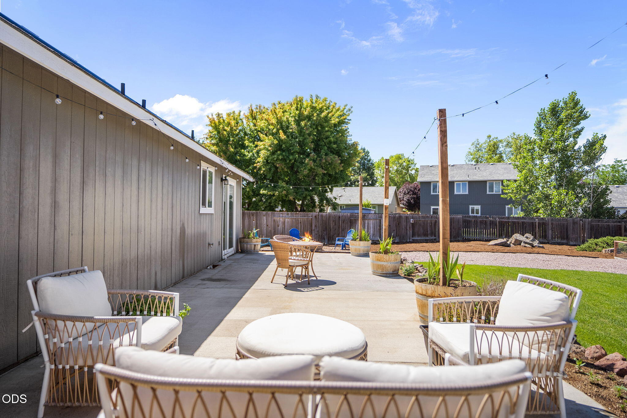 1215 SW 32nd Court