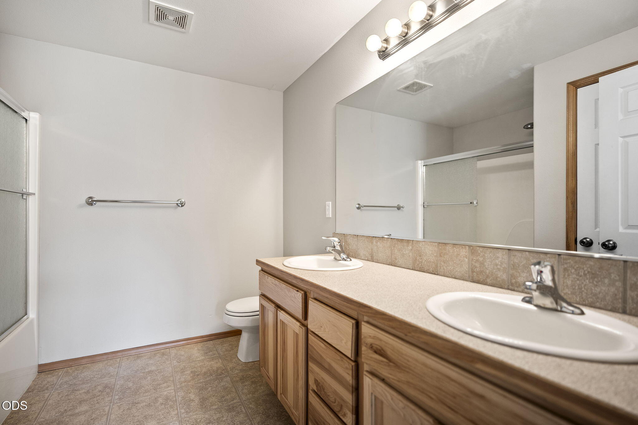 1924 NW Joshua Tree Court