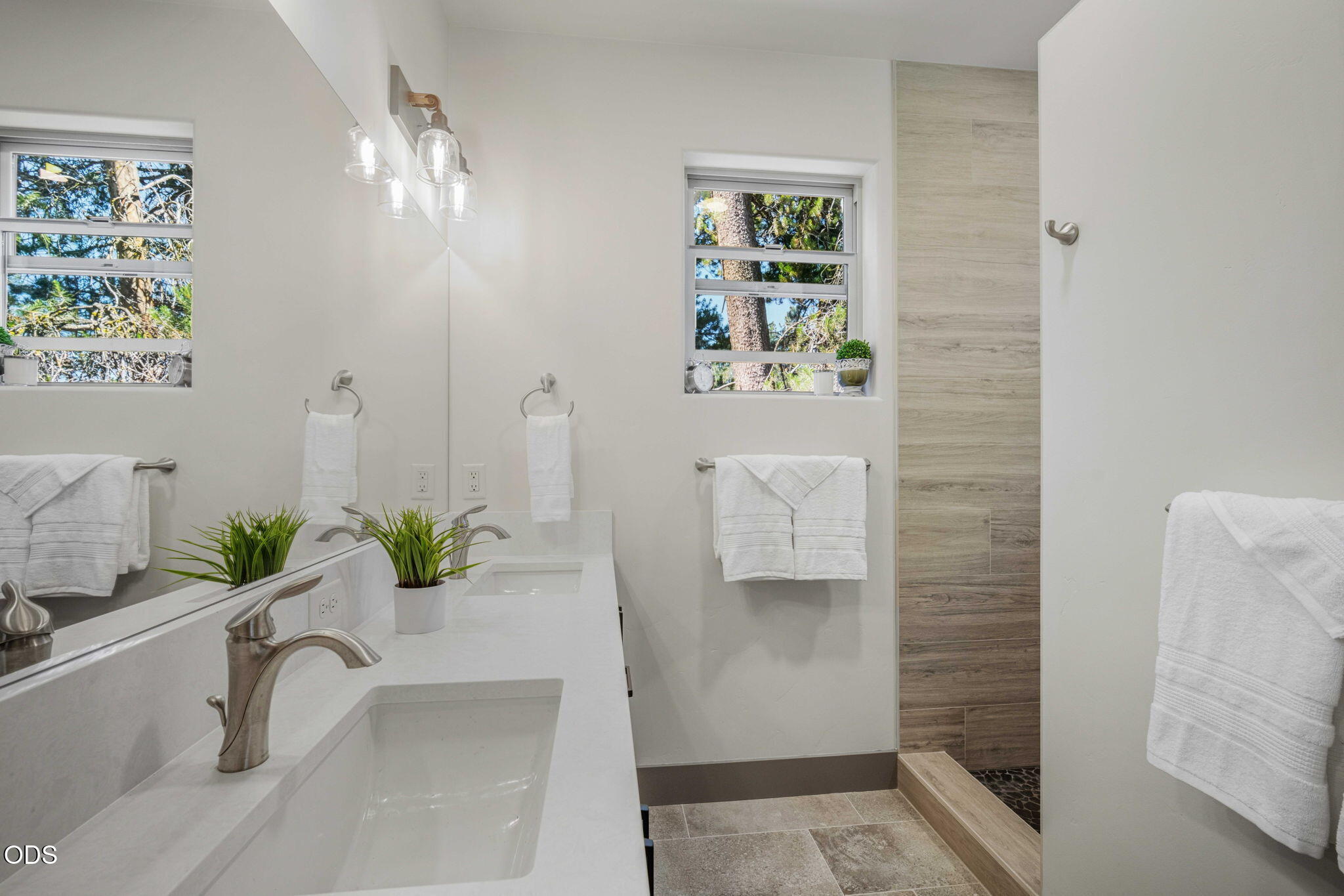 54635 Silver Fox Drive