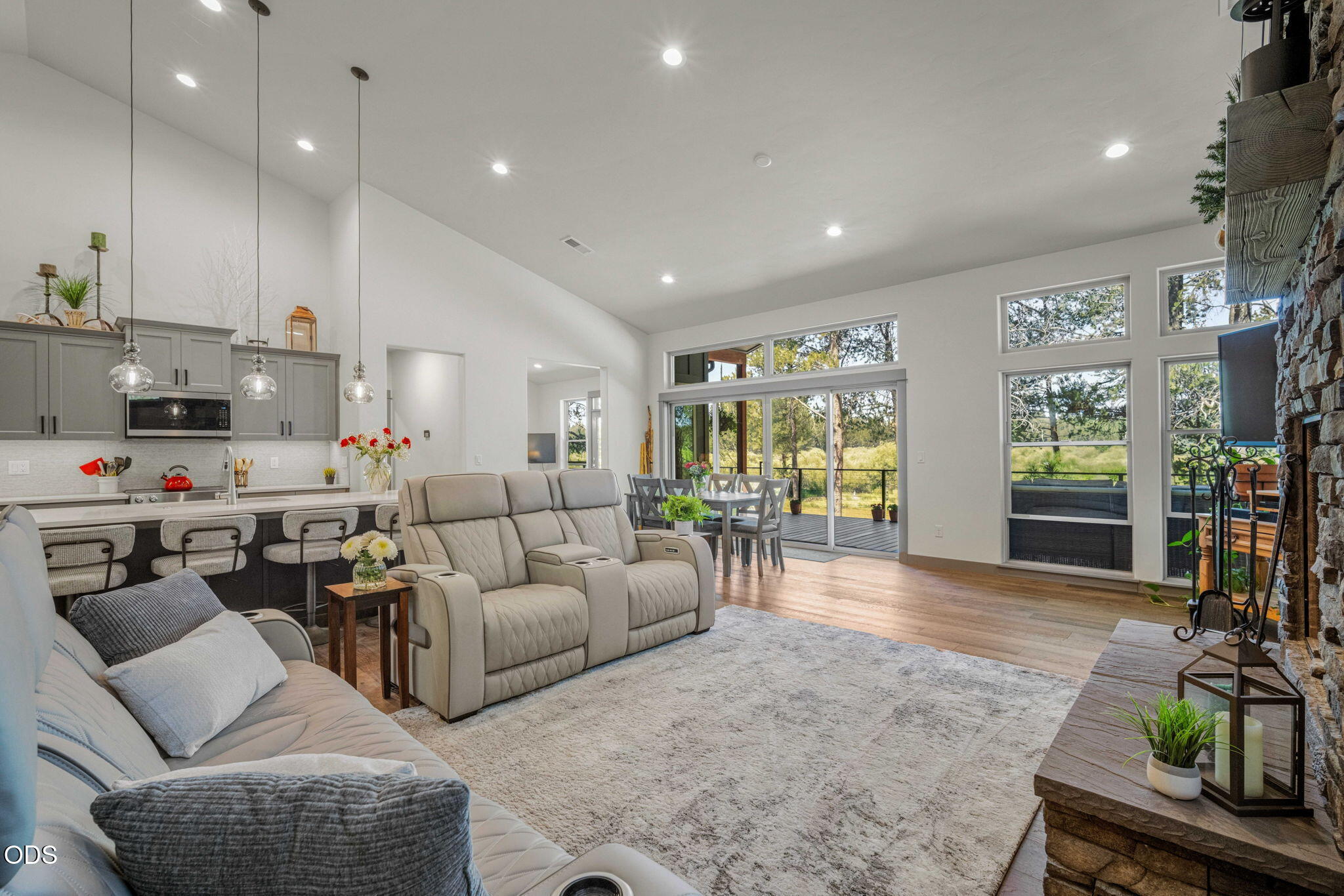 54635 Silver Fox Drive