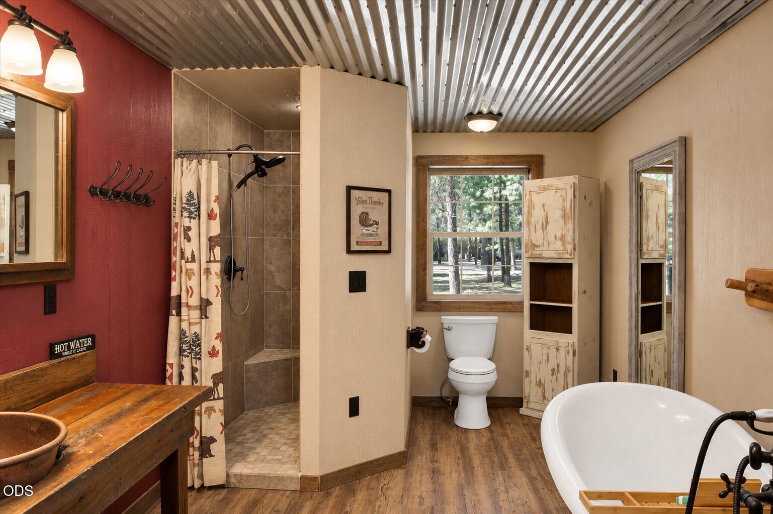 15408 Ponderosa Loop
