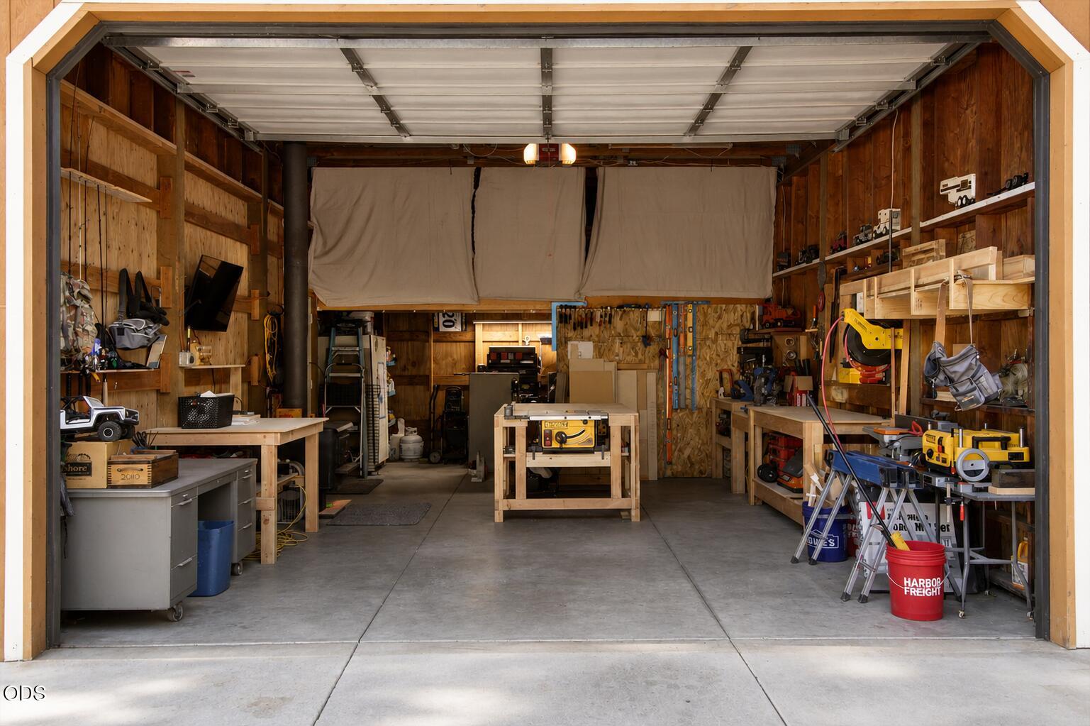 15408 Ponderosa Loop
