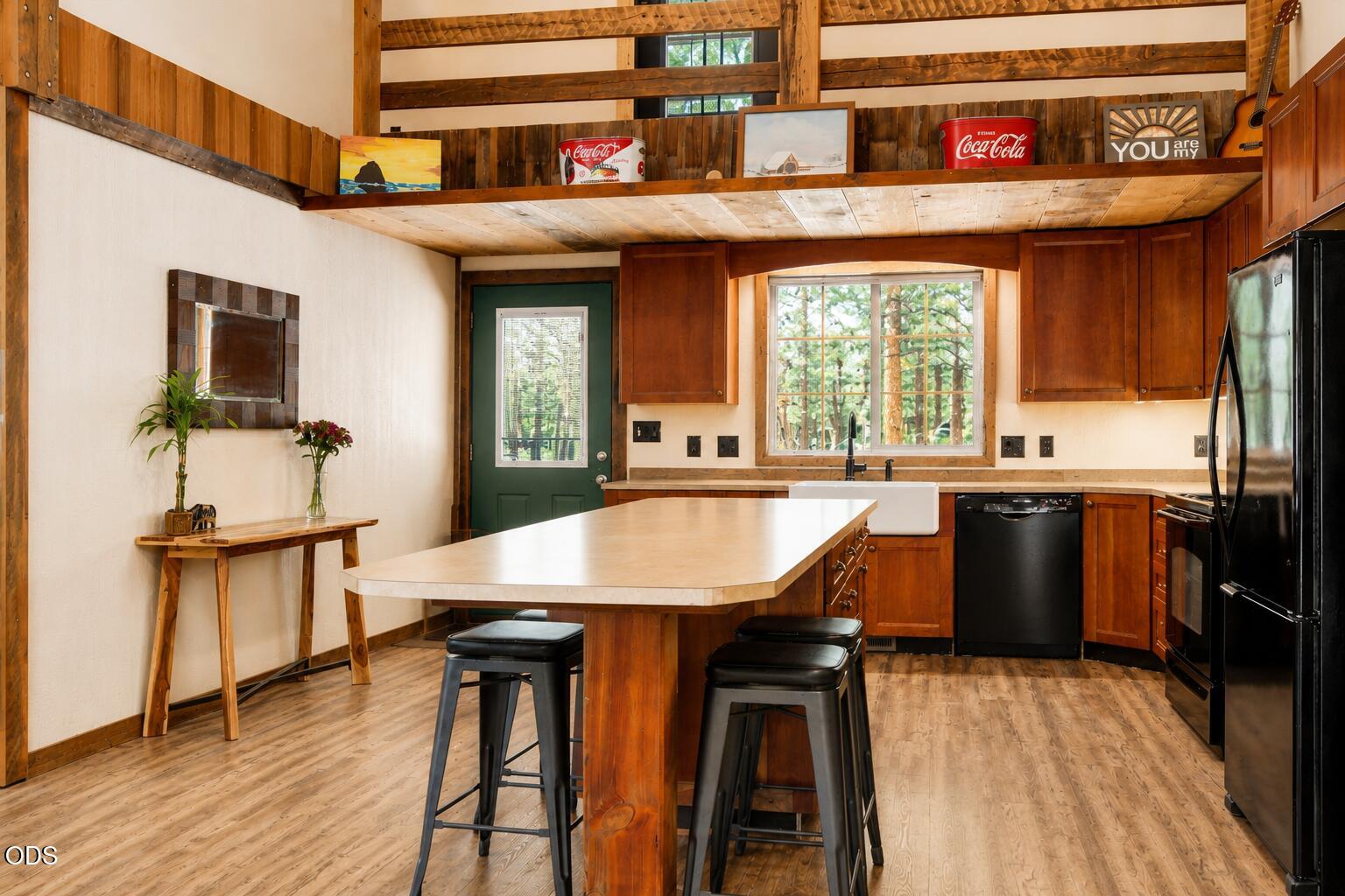 15408 Ponderosa Loop