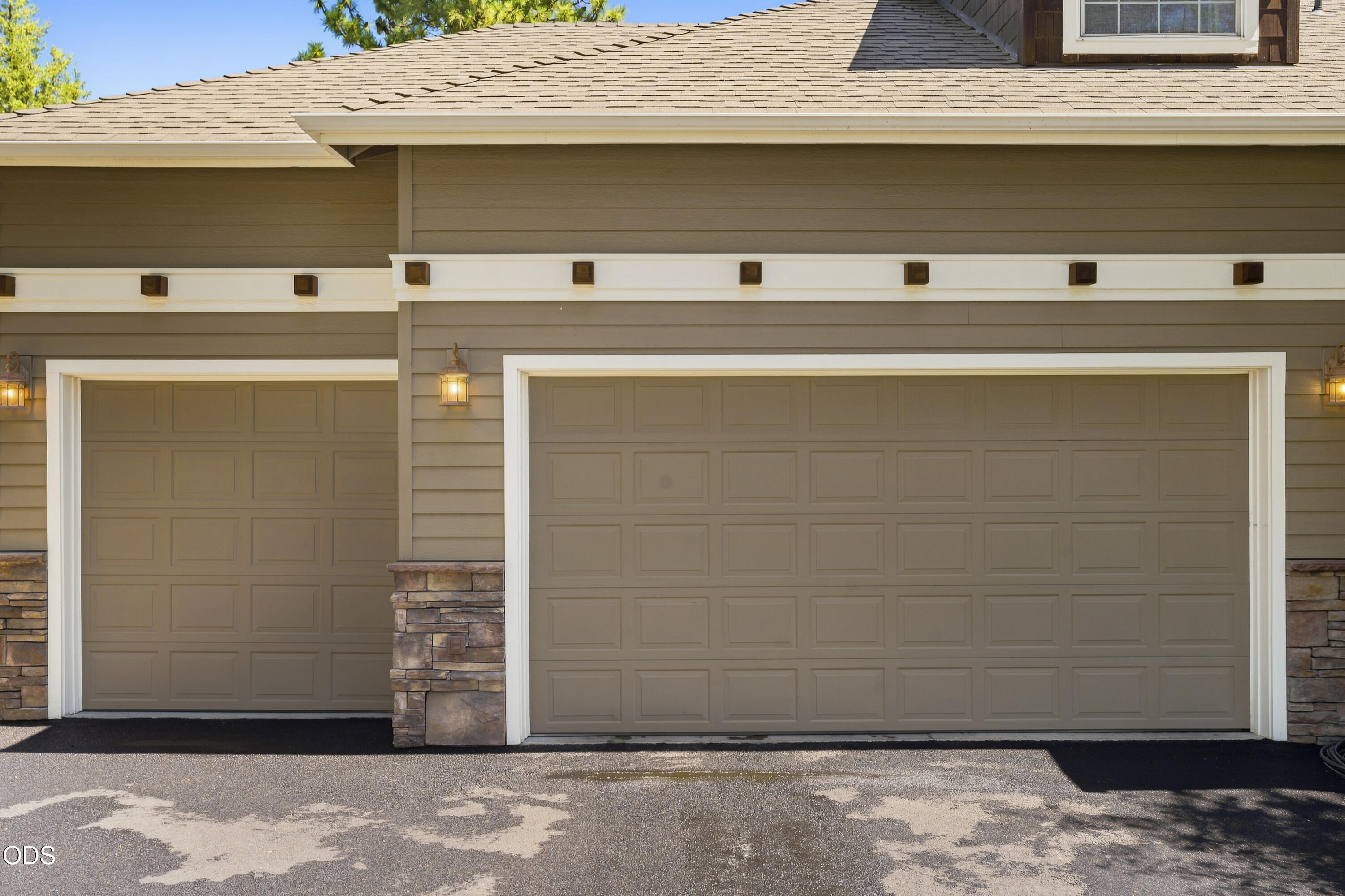 1158 NW Redfield Circle