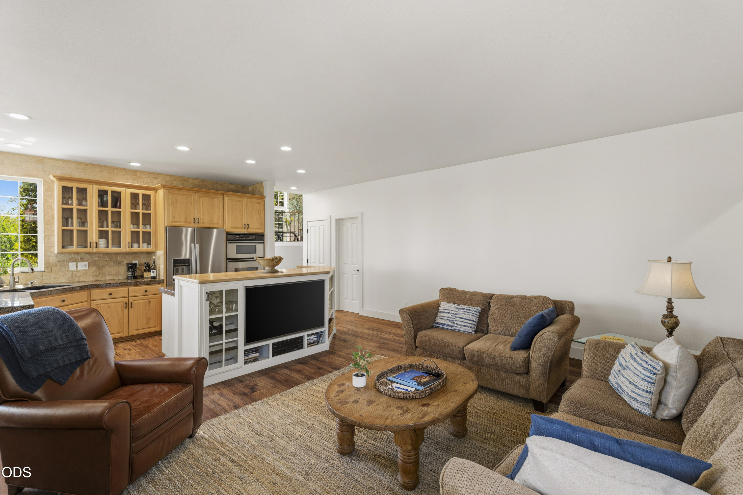 1158 NW Redfield Circle