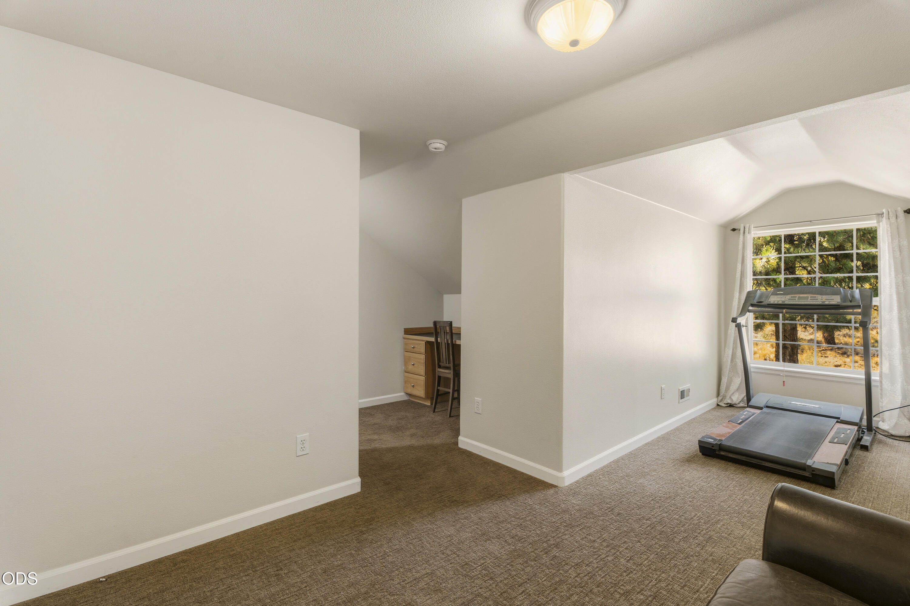 1158 NW Redfield Circle