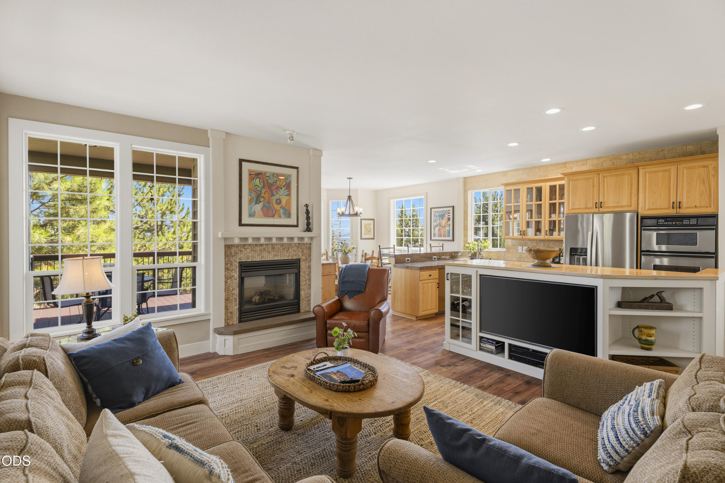 1158 NW Redfield Circle