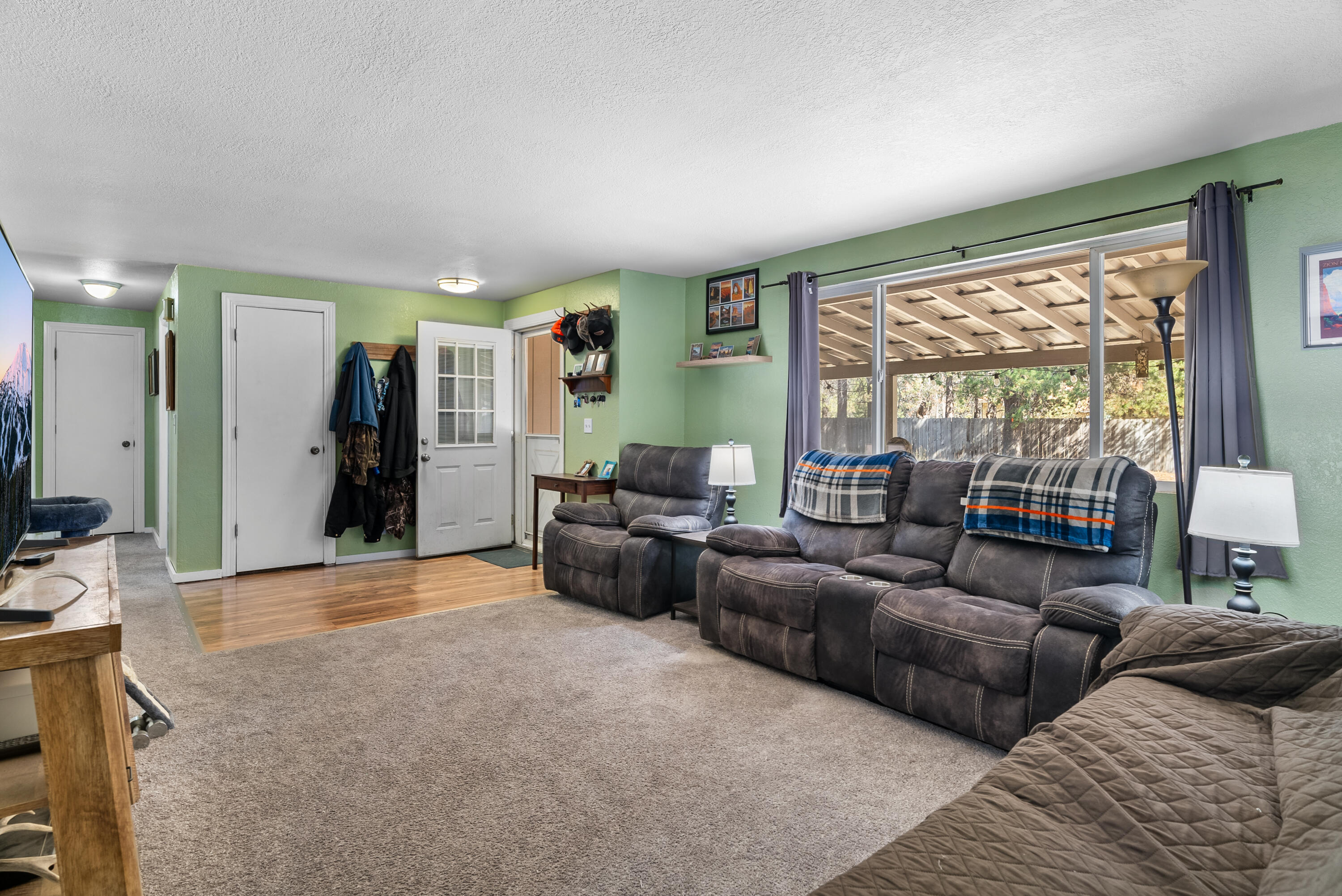 15920 Frances Lane