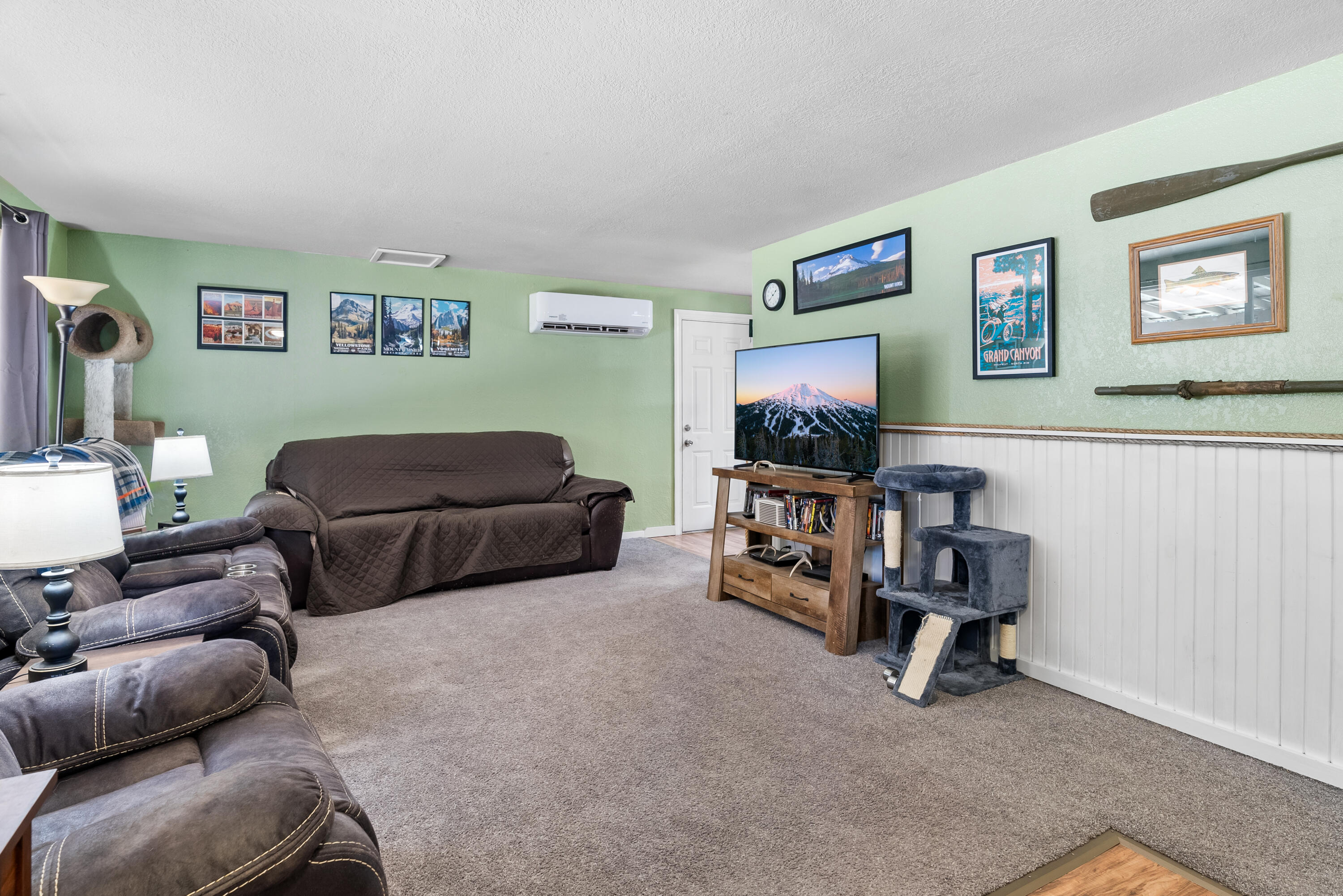15920 Frances Lane