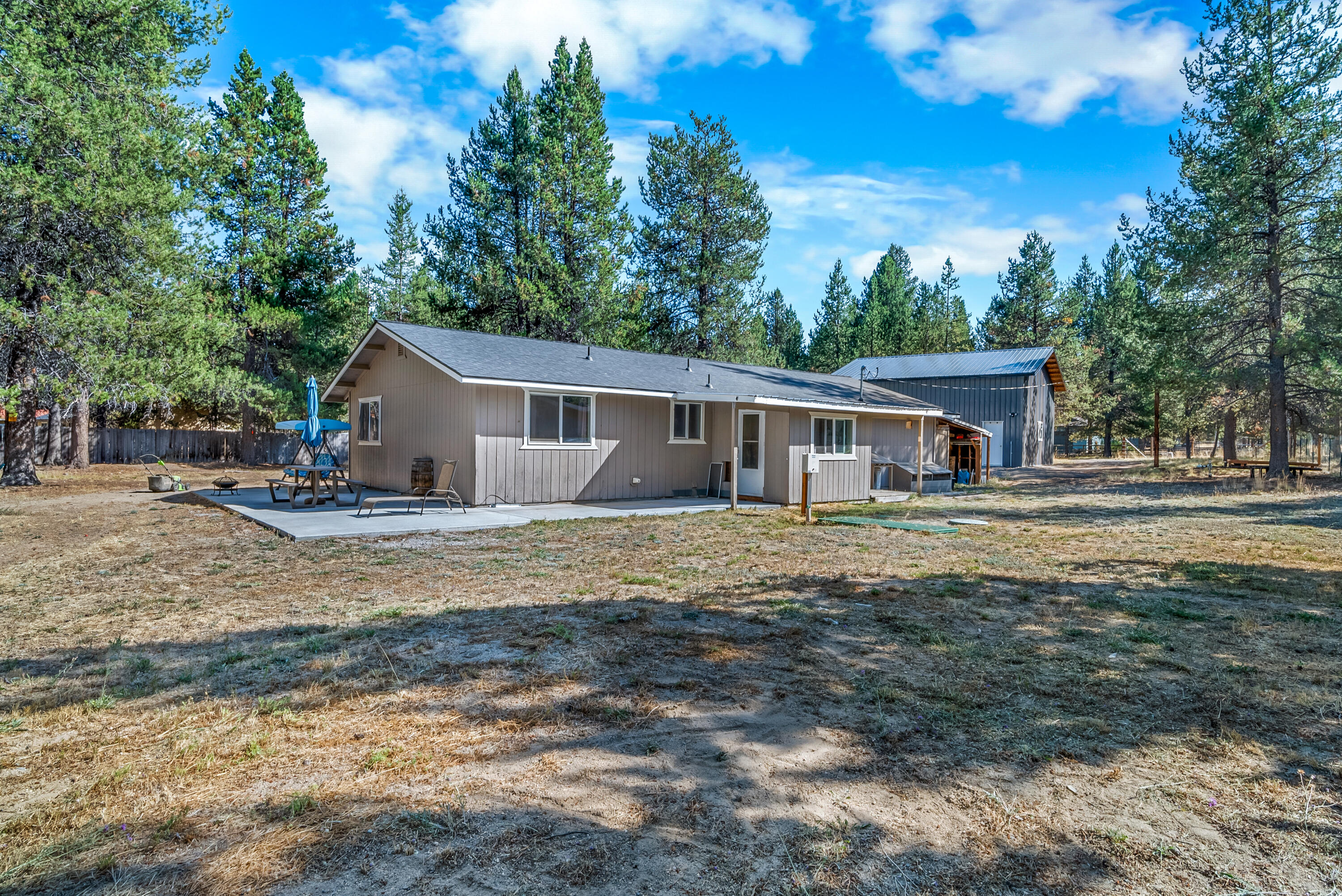 15920 Frances Lane