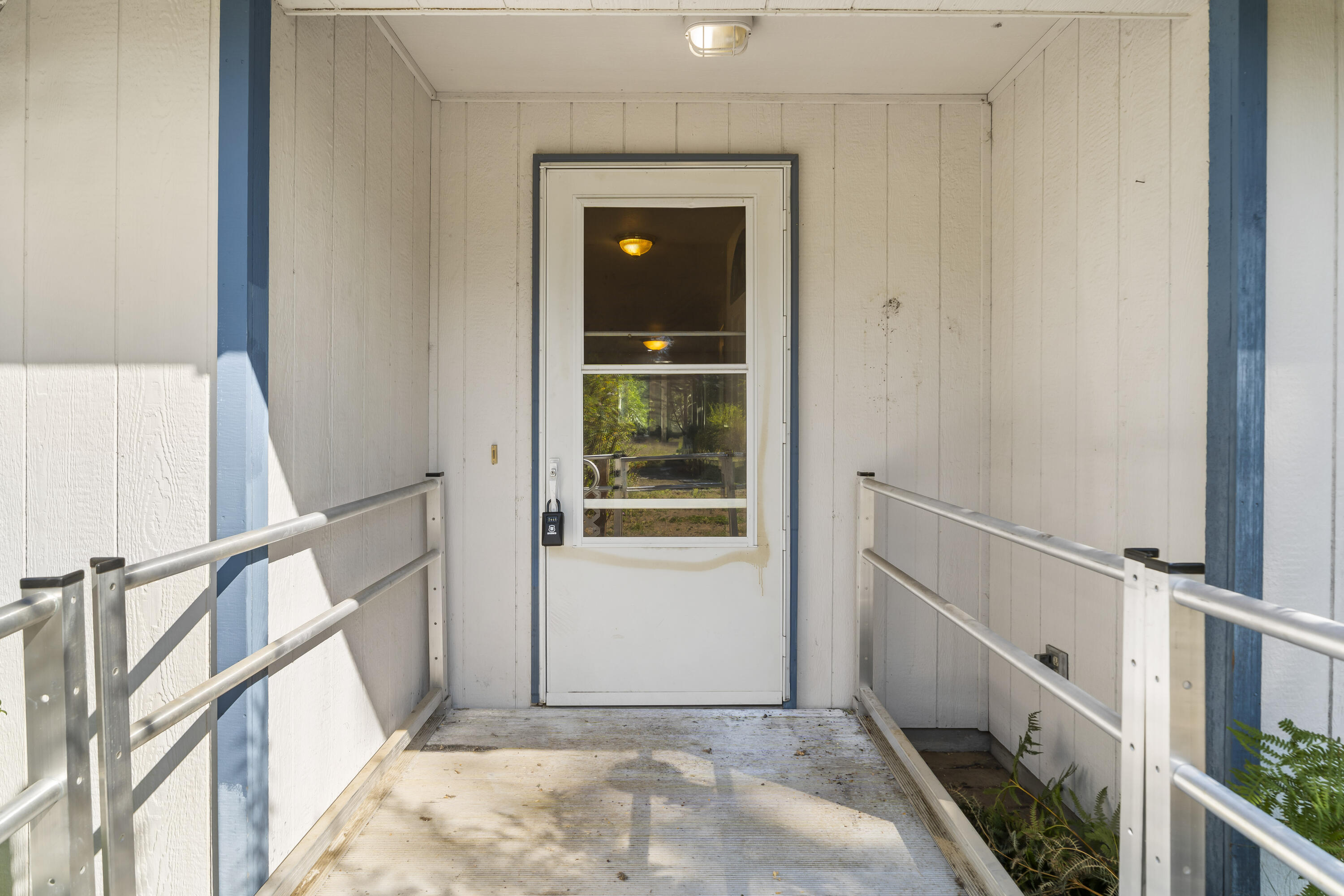 16046 Dyke Road