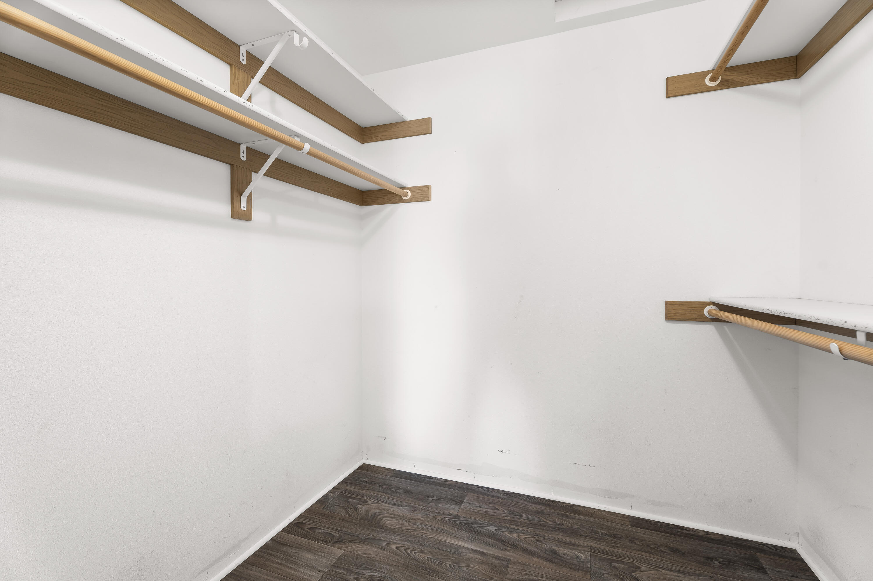 16046 Dyke Road