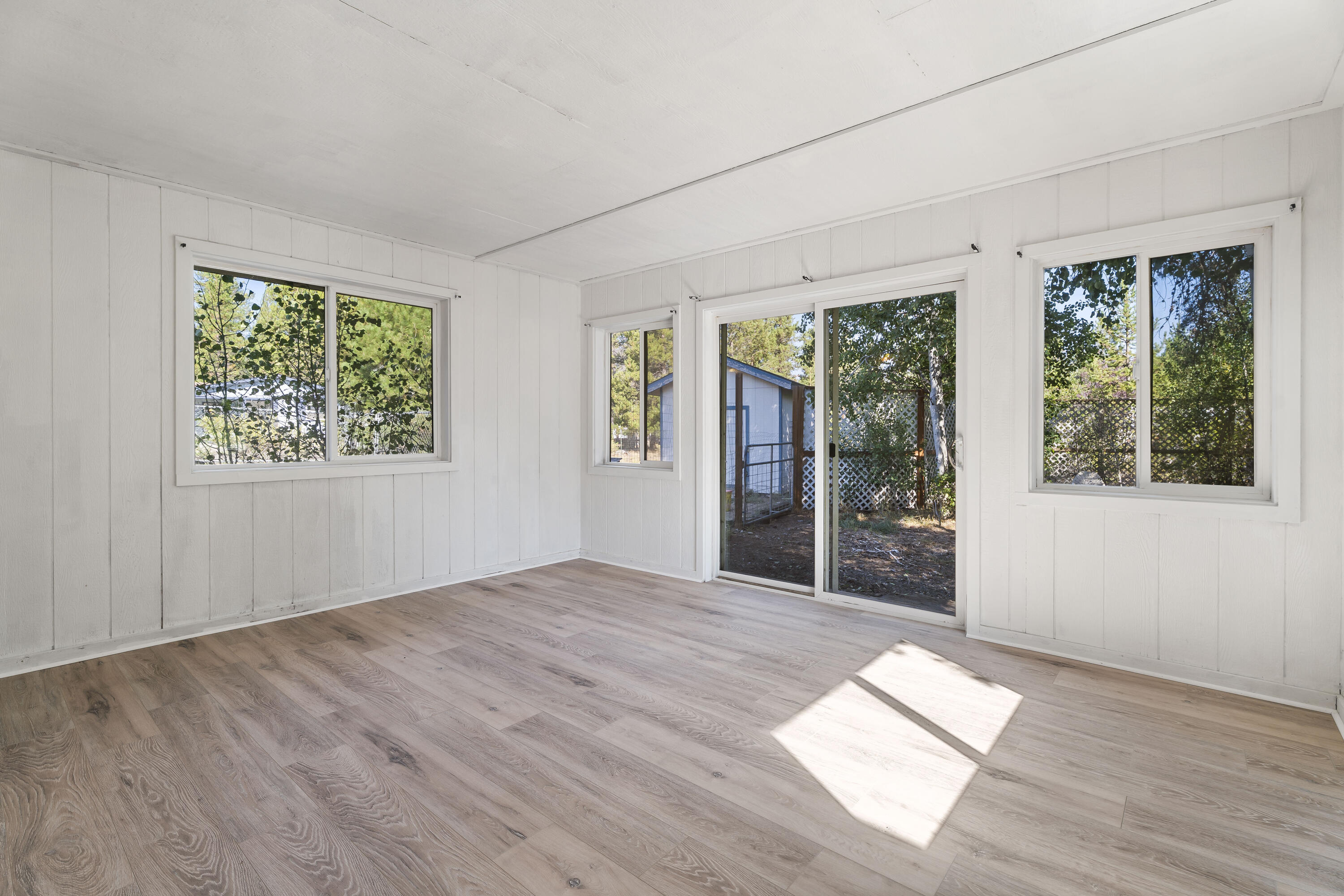 16046 Dyke Road