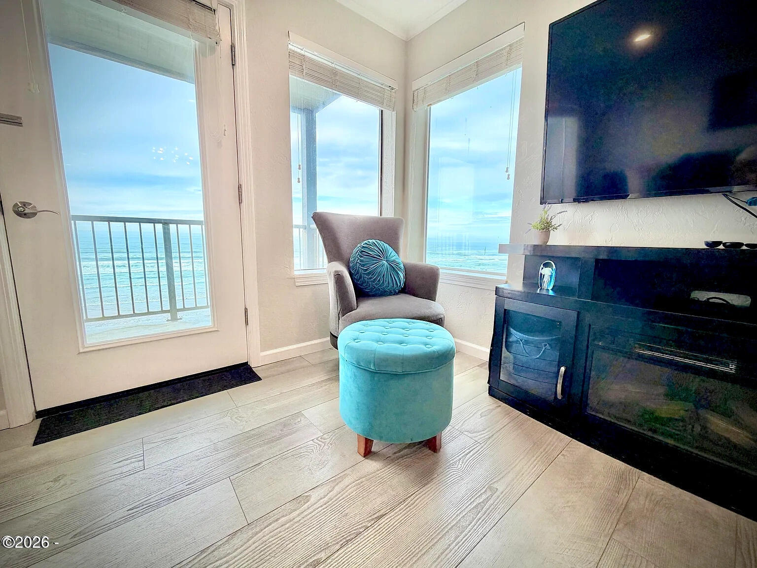 701 NW Coast Street, 207