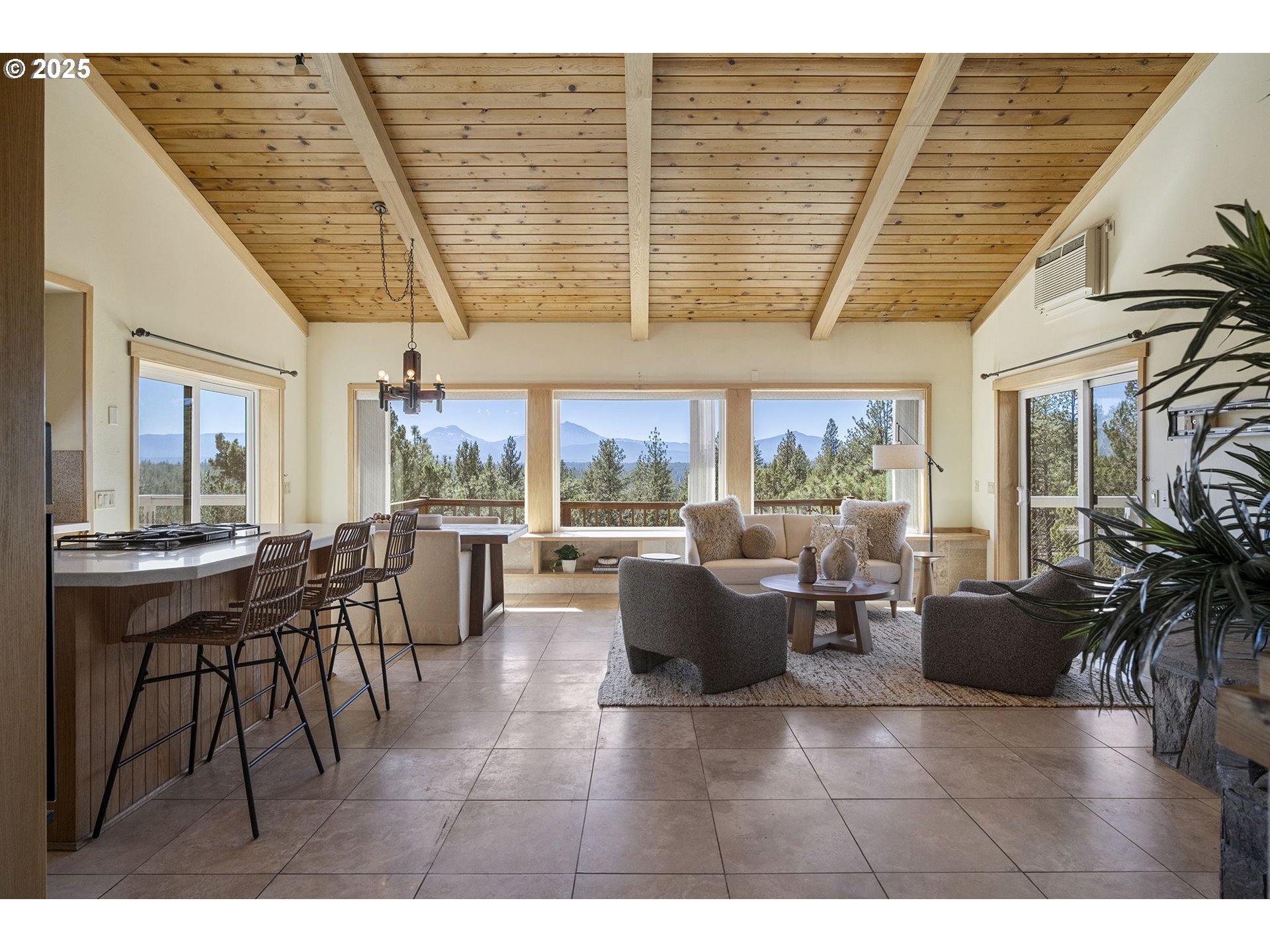 16966 CANYON CREST DR