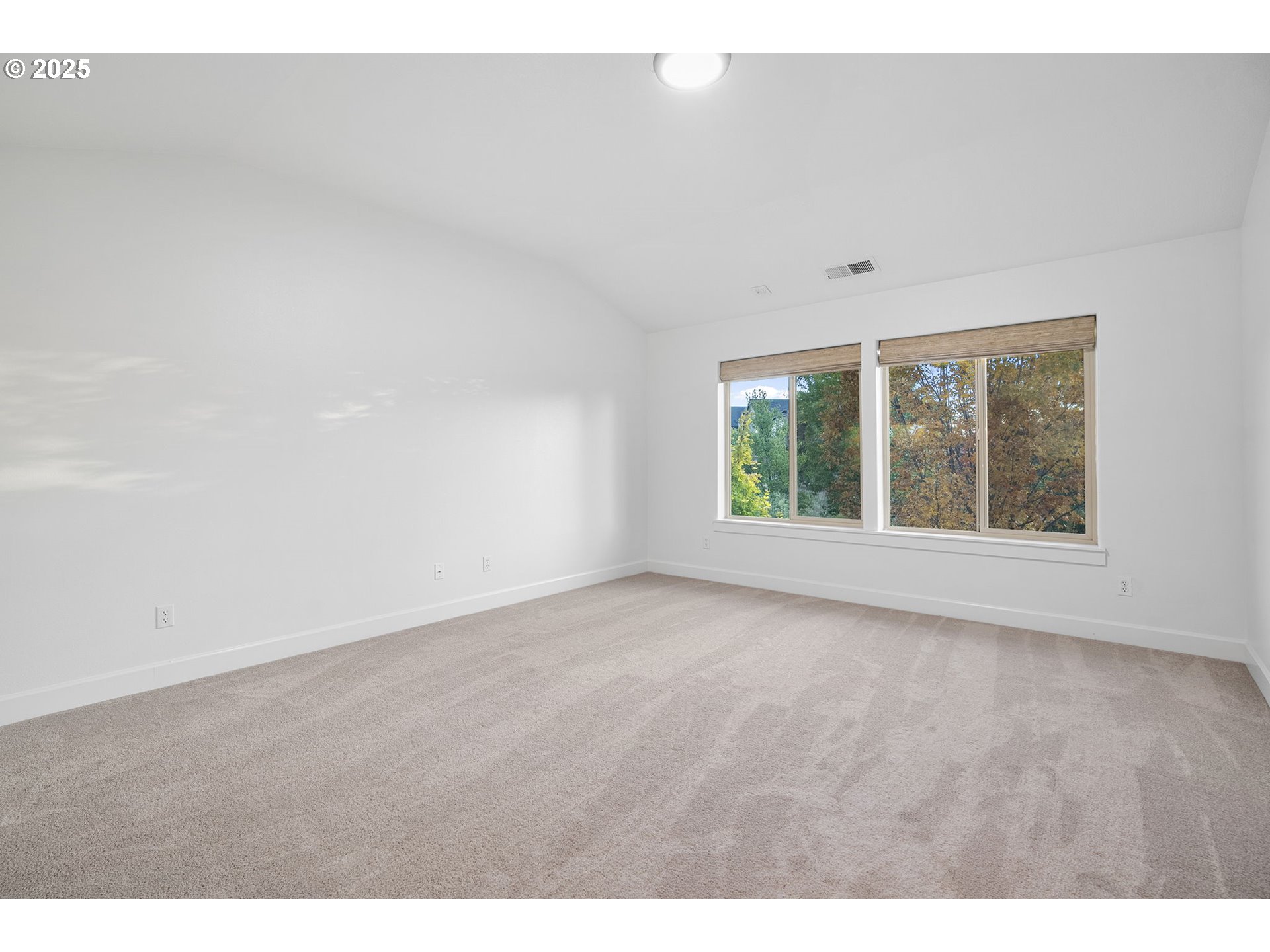 647 NW 28TH ST