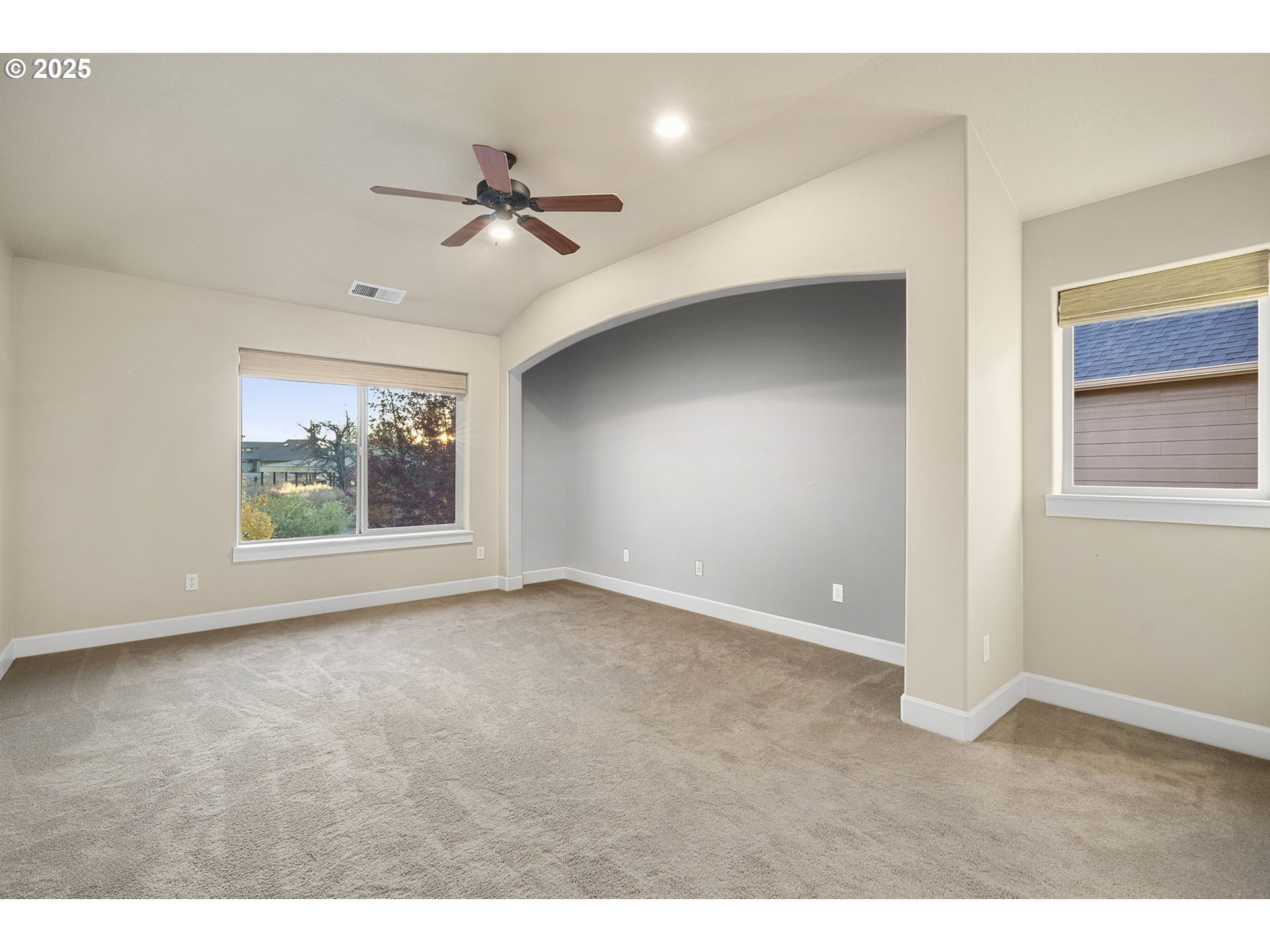 647 NW 28TH ST