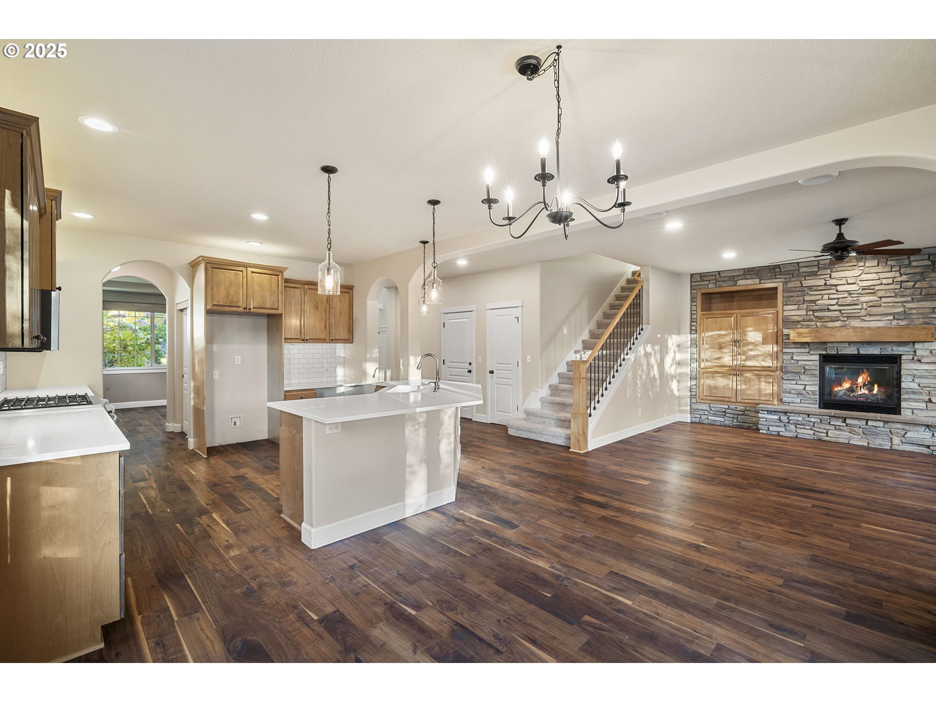 647 NW 28TH ST