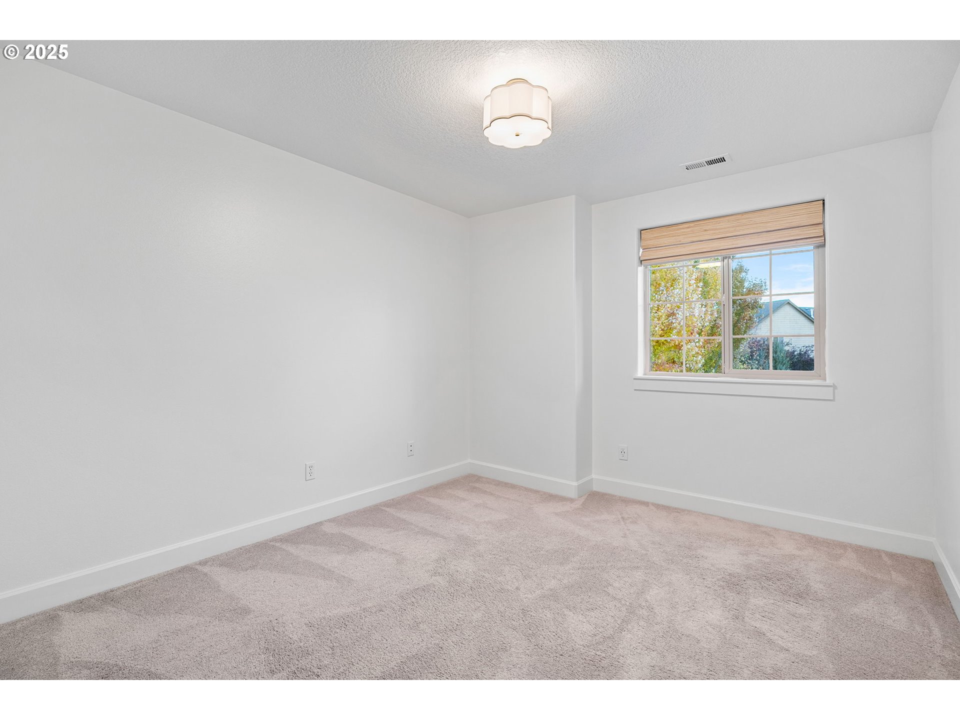 647 NW 28TH ST