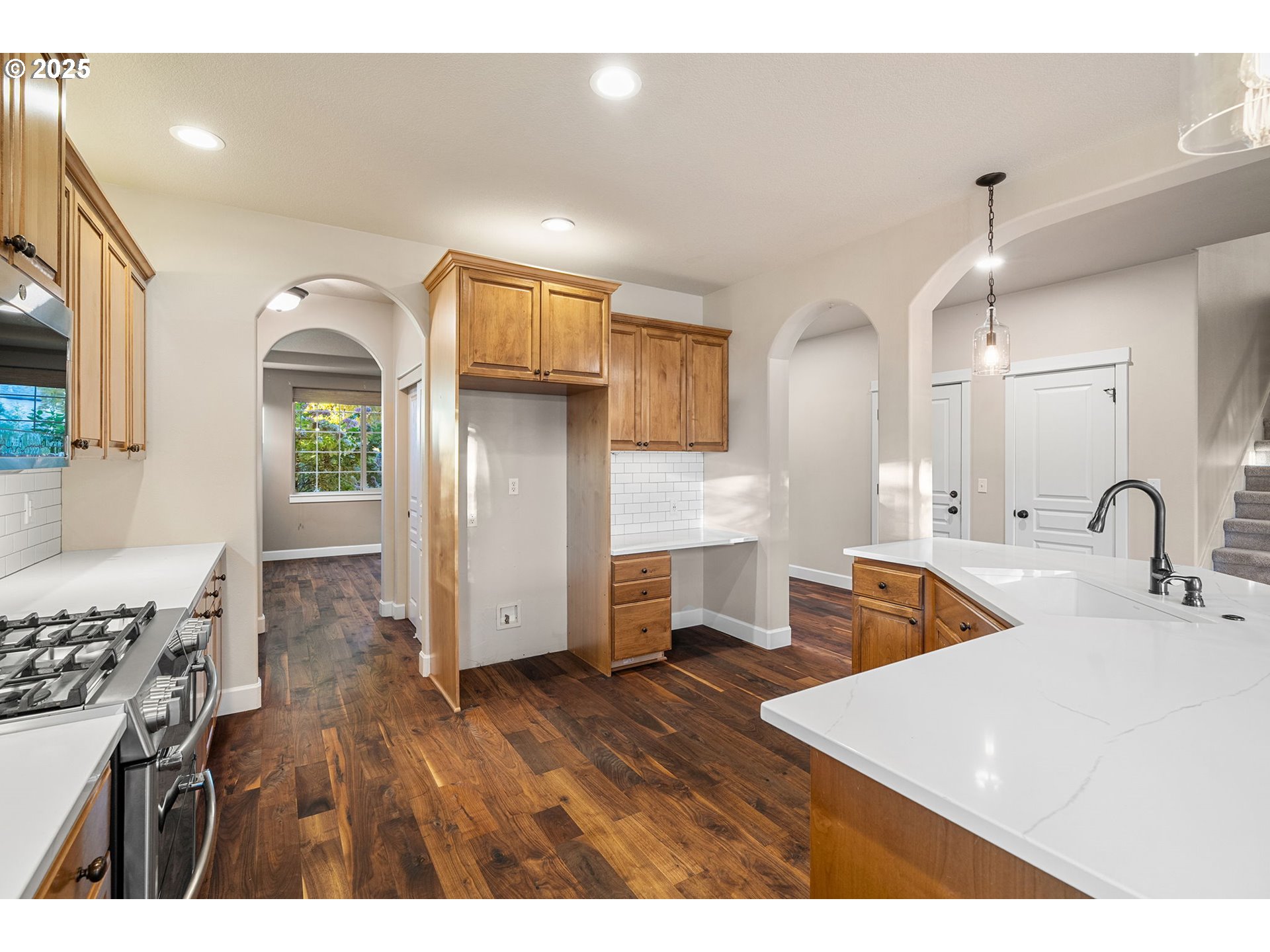 647 NW 28TH ST