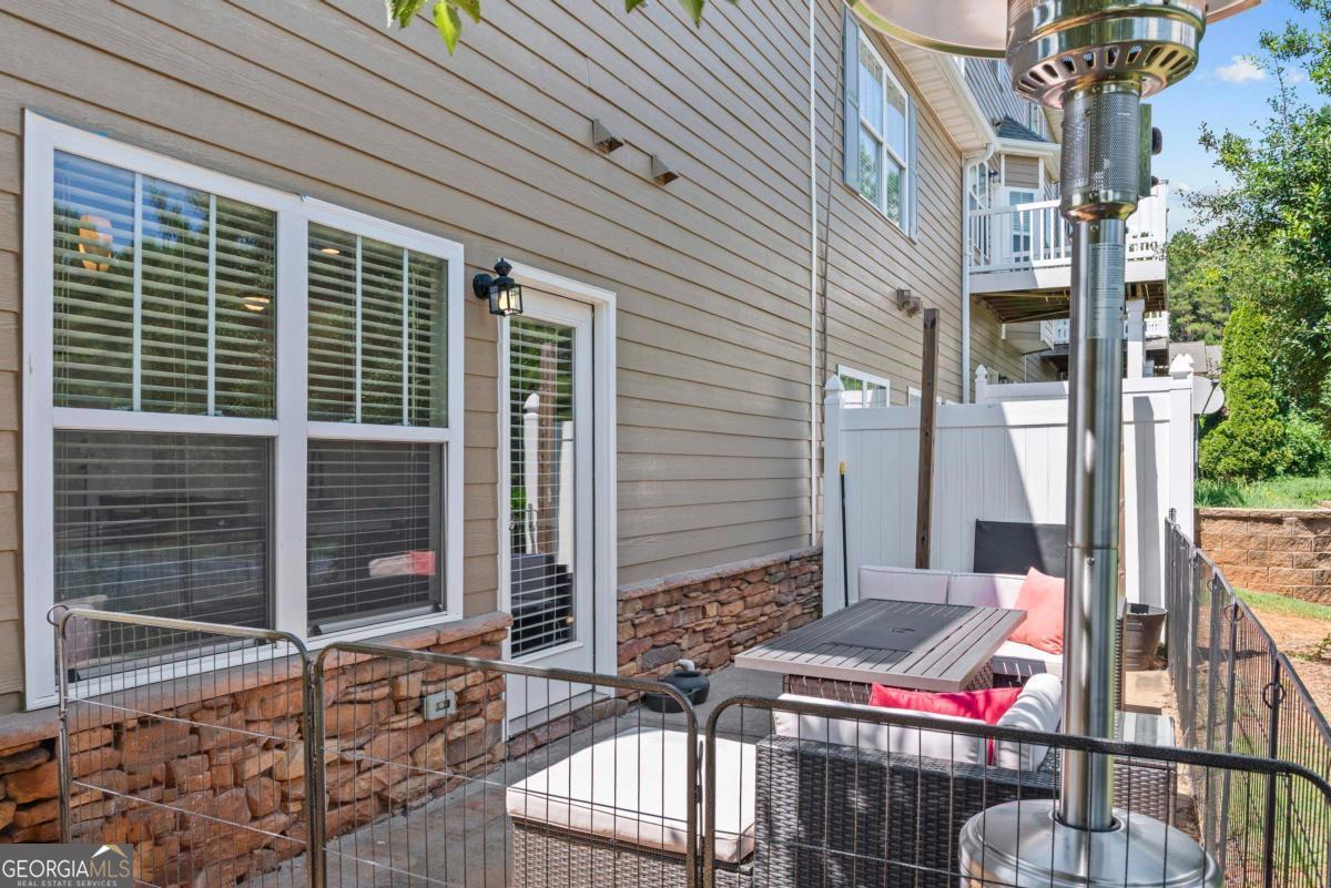 1091 Redbud Street
