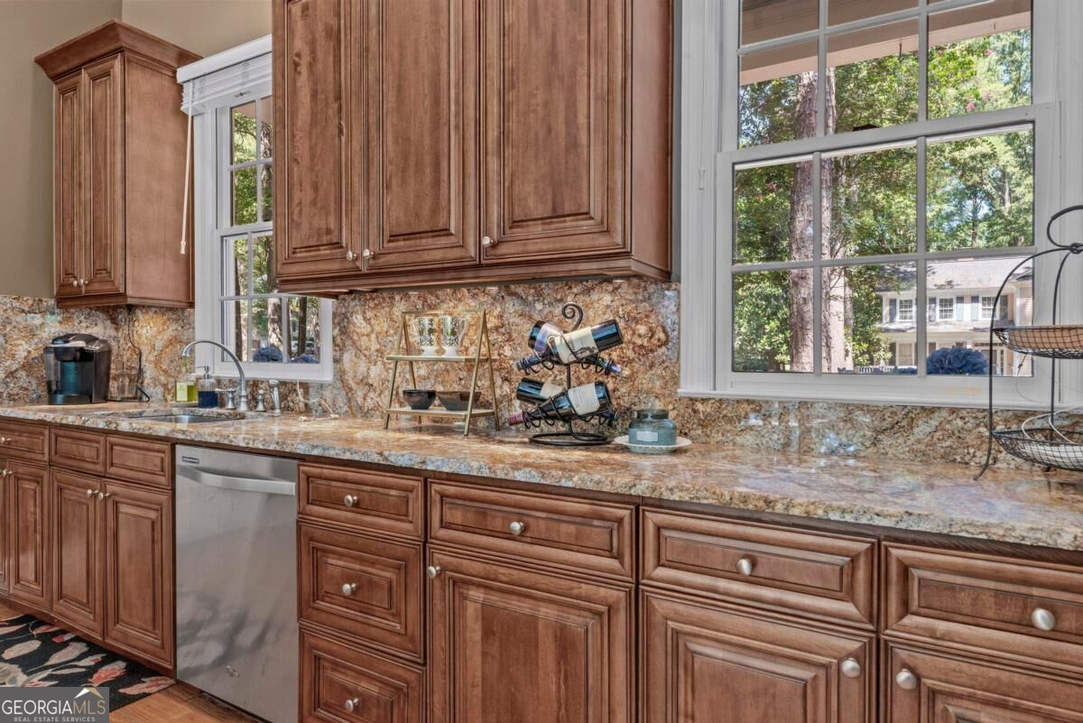 112 Seven Oaks Way