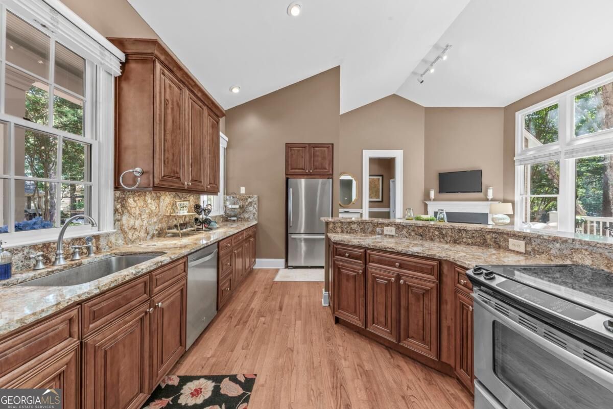 112 Seven Oaks Way
