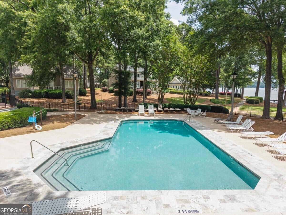 112 Seven Oaks Way
