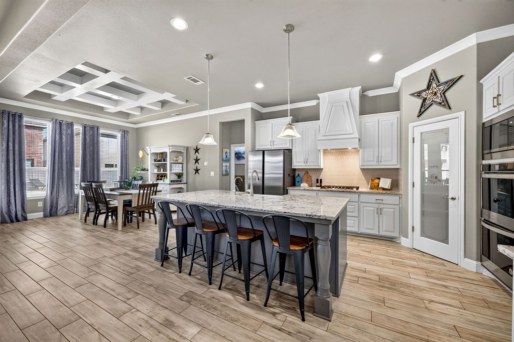 6 San Saba Drive
