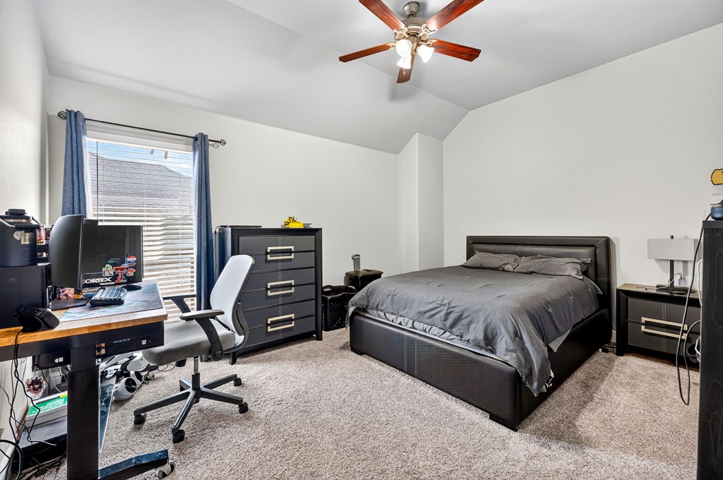 6 San Saba Drive