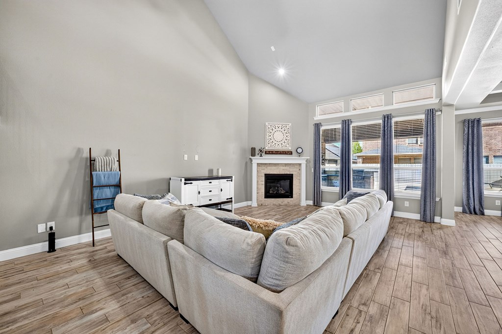 6 San Saba Drive