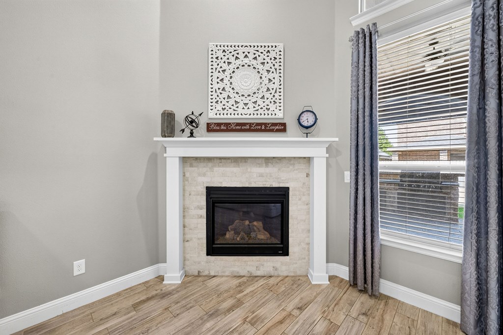 6 San Saba Drive