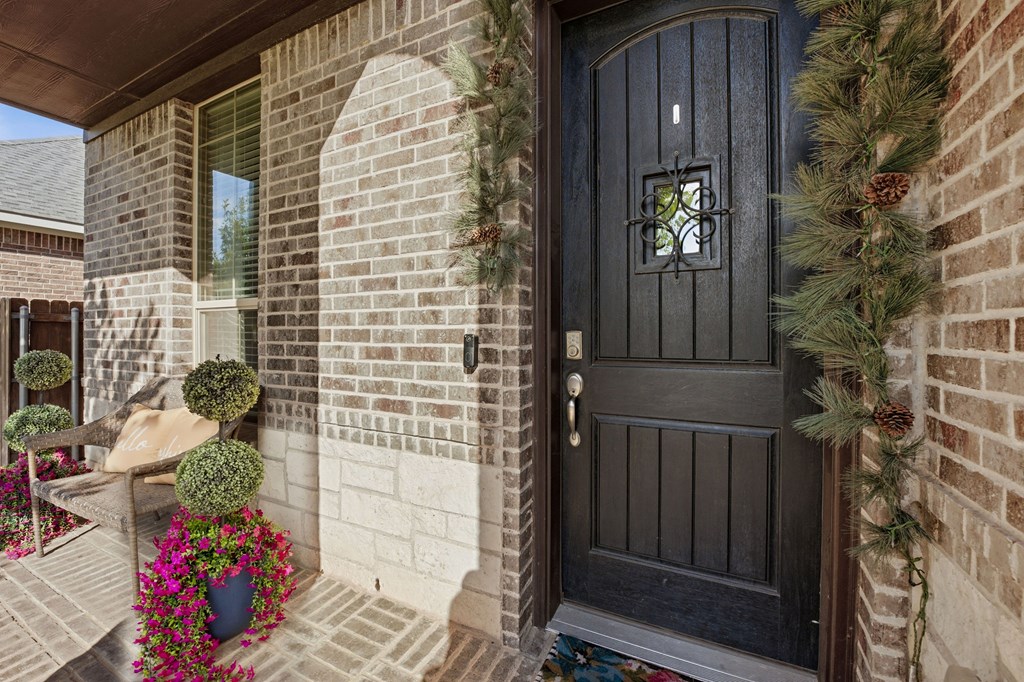 6 San Saba Drive
