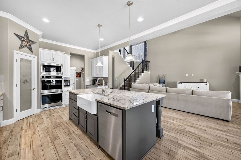 6 San Saba Drive