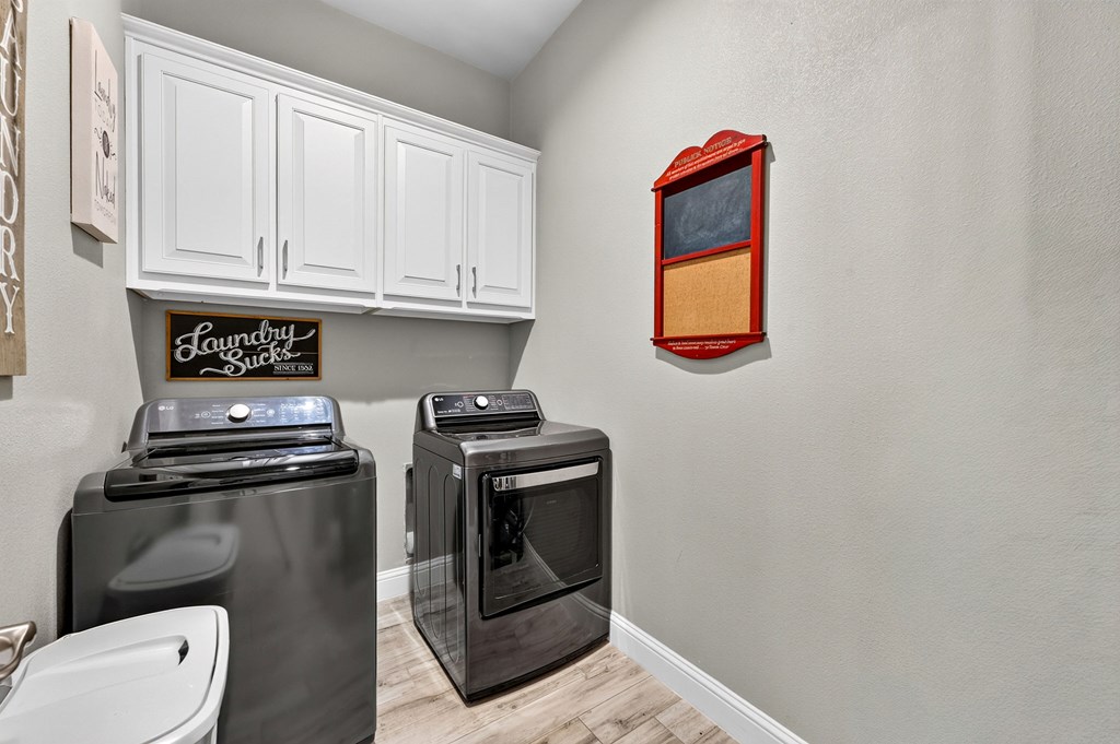 6 San Saba Drive